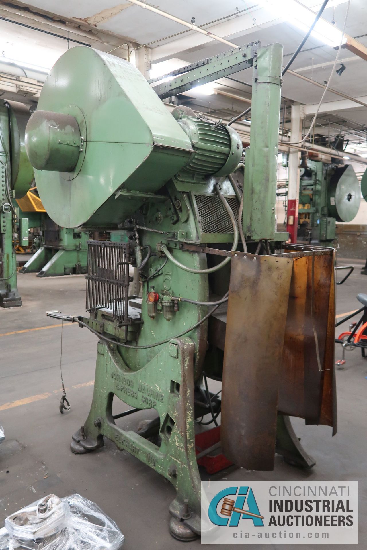 56 TON JOHNSON MODEL 5FW OBI PRESS; S/N 55199, 4" STROKE, 3" ADJ., 9" SHUT HEIGHT, 100 SPM - Image 5 of 14