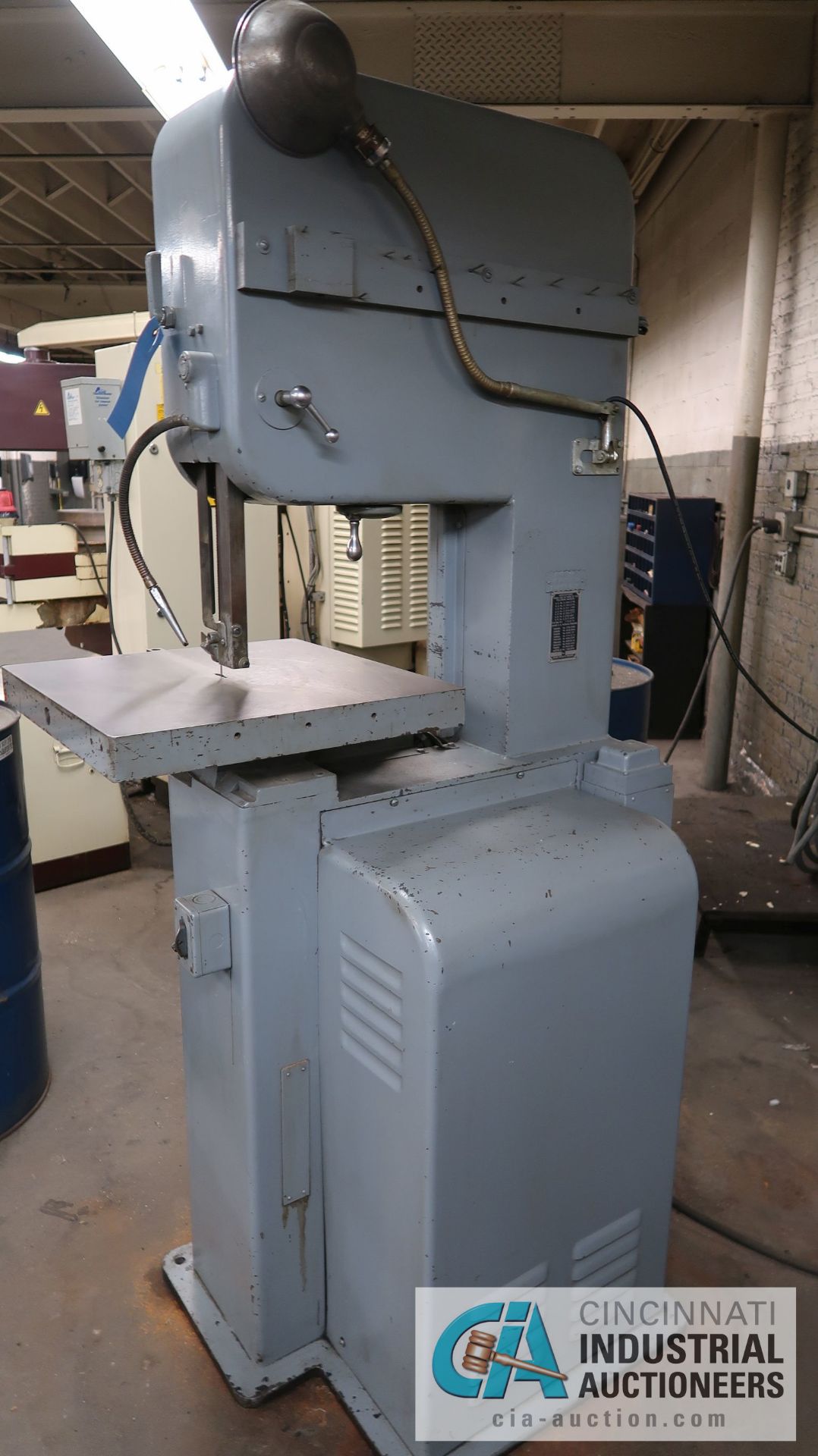 16" DOALL VERTICAL BAND SAW W/ WELDER - Image 2 of 5