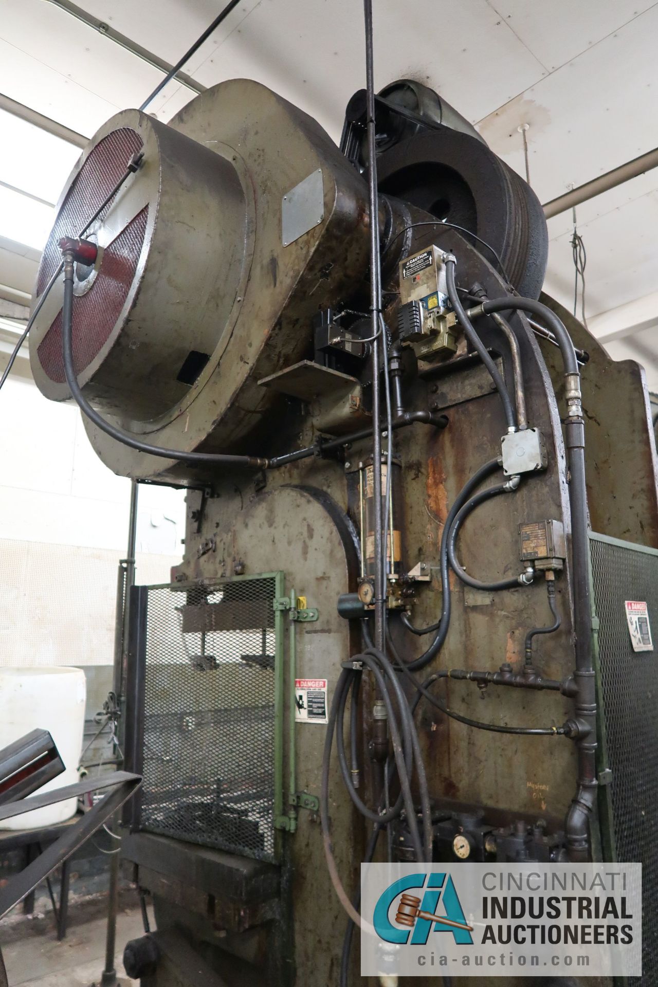 110 TON CLEARING MODEL 110-5FW OBI PRESS; S/N 54-20122P, SSC-1500 CONTROL, AIR CLUTCH, 12" STROKE, - Image 17 of 18