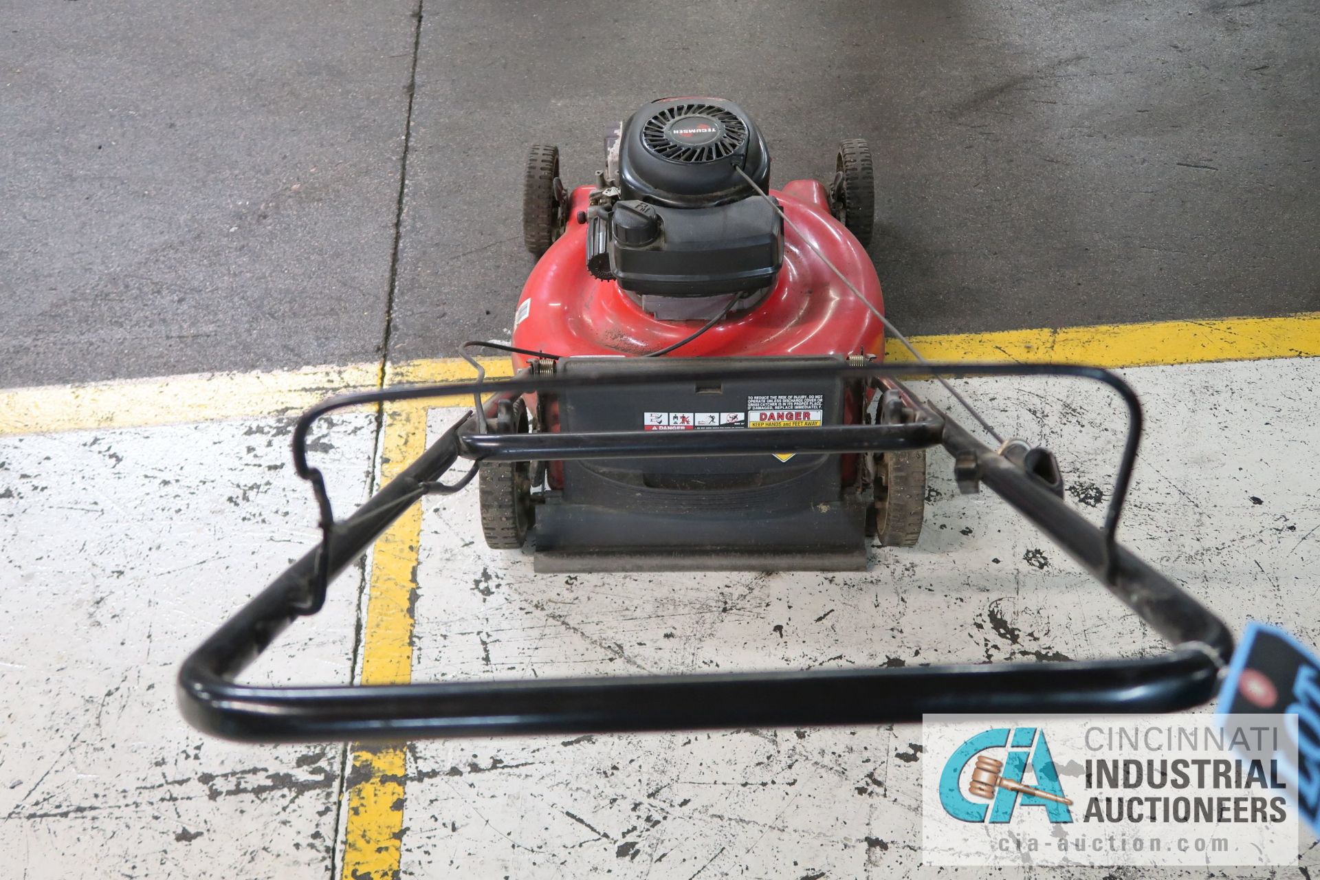 21" MTD GASOLINE POWERED WALK BEHIND LAWNMOWER; 4.5 HP - Image 7 of 7