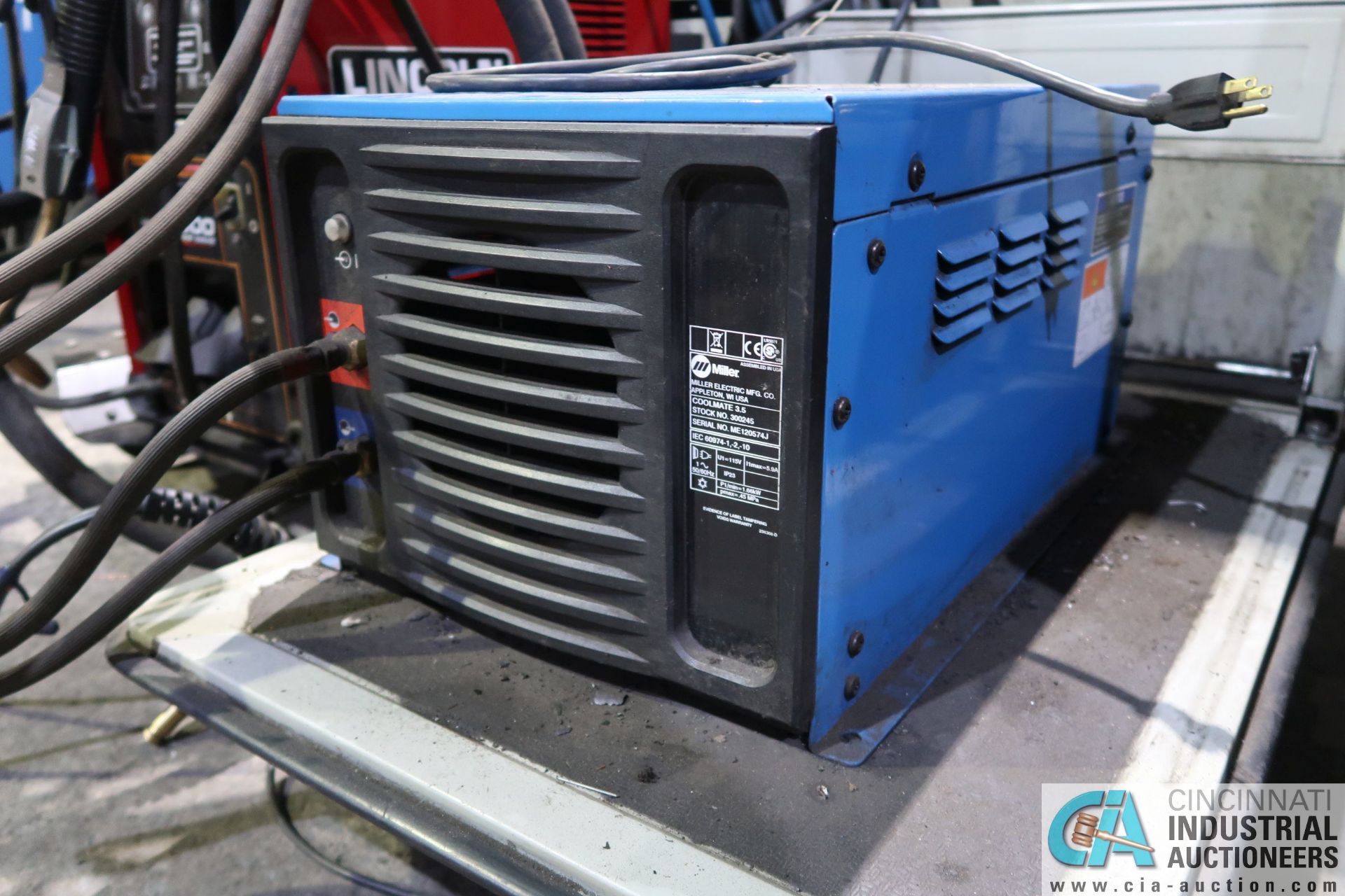 500 AMP LINCOLN ELECTRIC S500 POWERWAVE MIG WELDER; S/N U1120402353, WITH LINCOLN ELECTRIC M-10 - Image 6 of 6