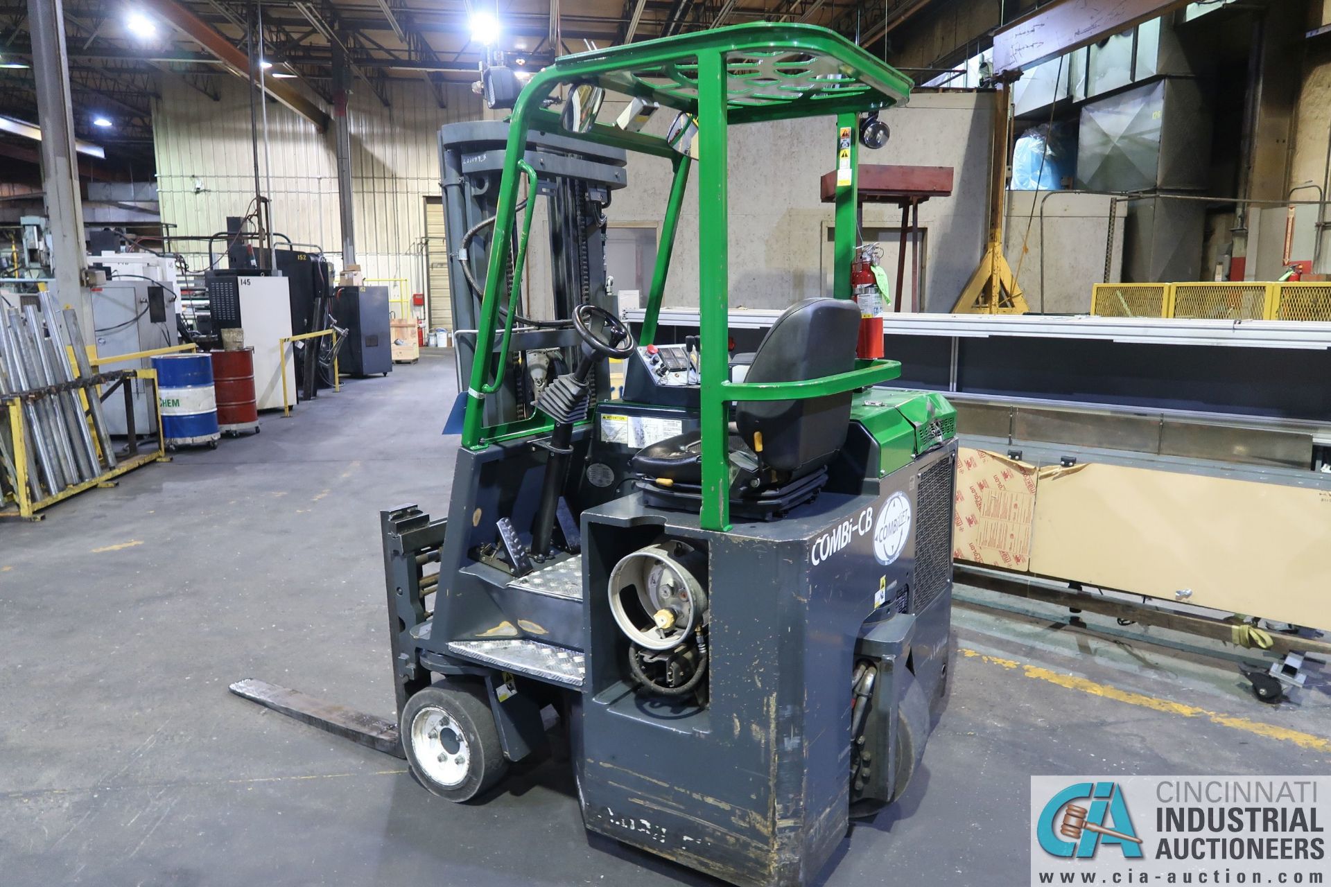 6,000 LB. COMBI MODEL C6000CB LP GAS TWO-STAGE 4-WAY LIFT TRUCK; S/N 20894, 6,180 HOURS SHOWING, - Image 4 of 9