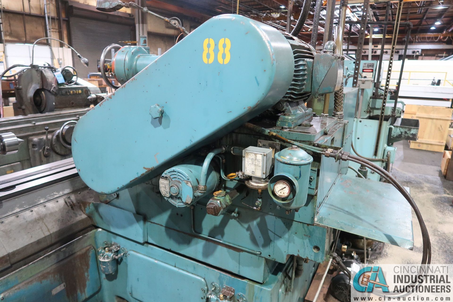 18" X 168" LANDIS MODEL 818-12 OD GRINDER - Image 15 of 19