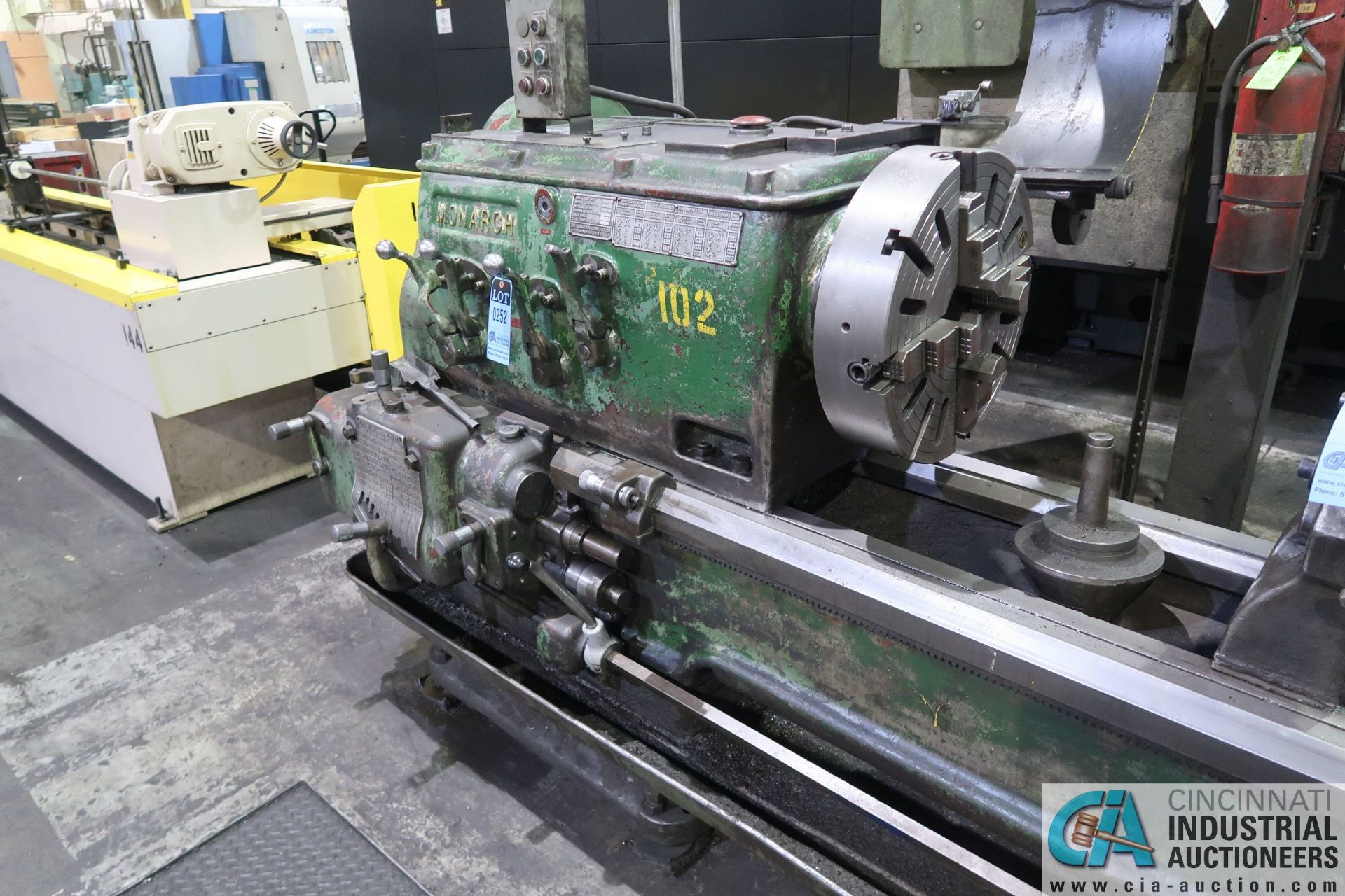 30" X 144" MONARCH CAT SIZE 20" CM GEARED HEAD ENGINE LATHE; S/N 39581 - Image 6 of 14