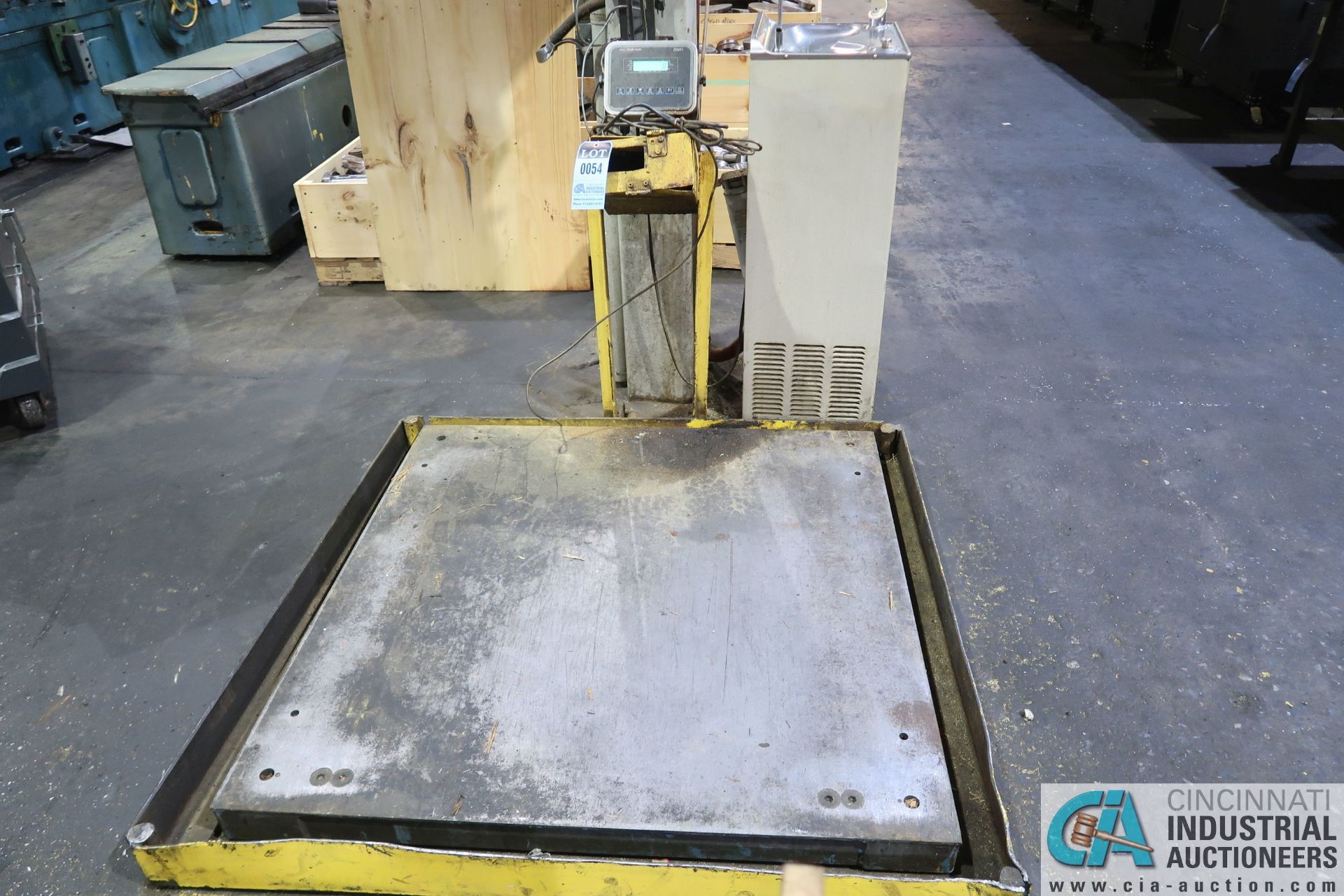 5,000 LB. APPROX. 48" X 48" PLATFORM SCALE WITH AVERY WEIGHT-TRONIX ZM0201 DRO HEAD