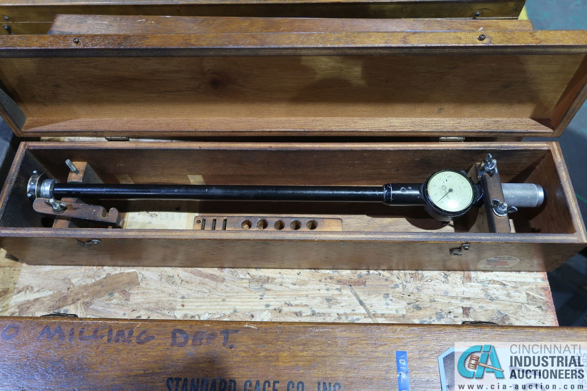 2.12" - 3.12" STANDARD GAGE CO. NO. 4 DIAL BORE GAGE