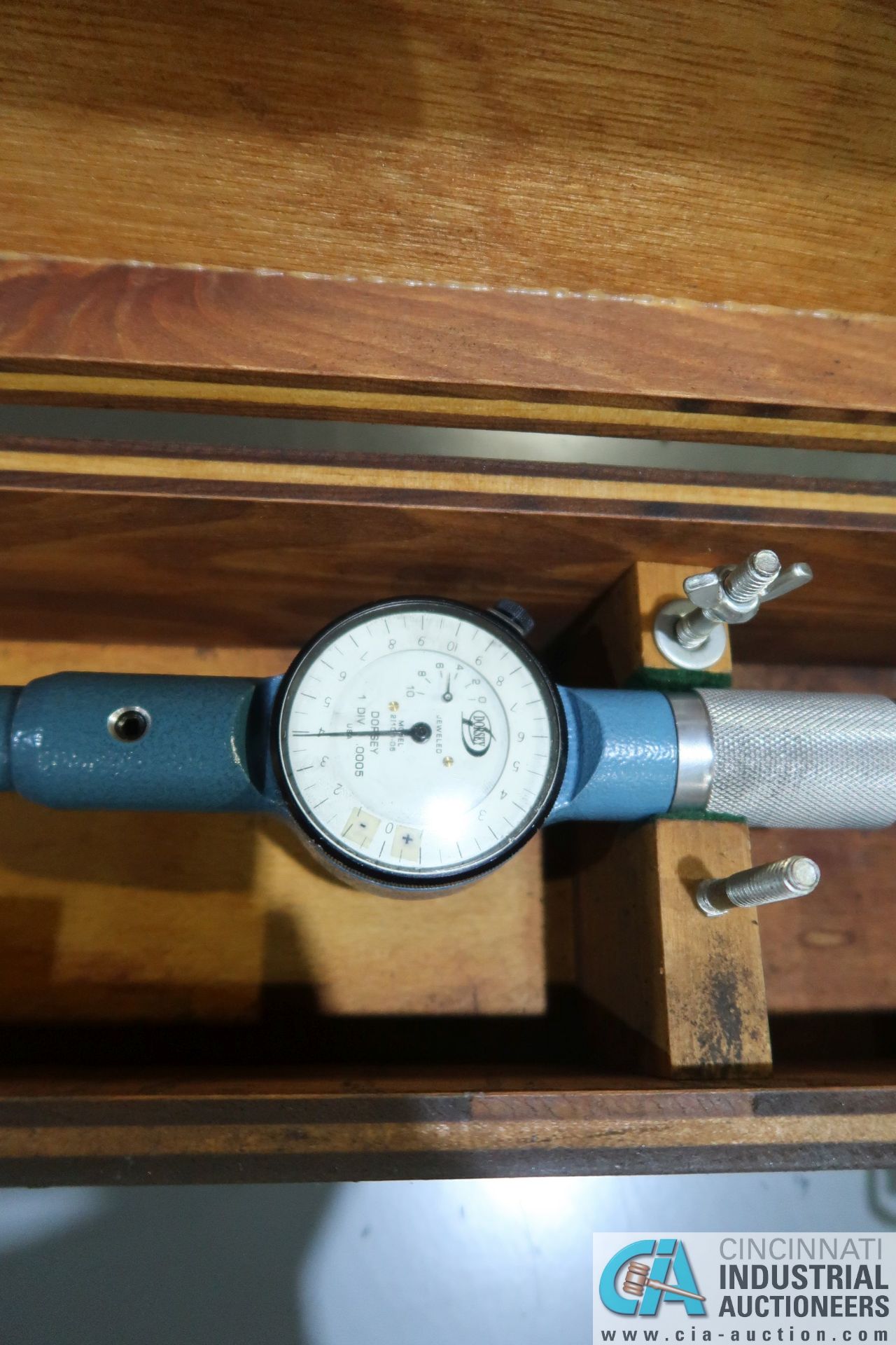 58" LONG STANDARD GAGE CO. DIAL BORE GAGE WITH STANDARD NO. 5 DIAL GAGE - Image 2 of 3