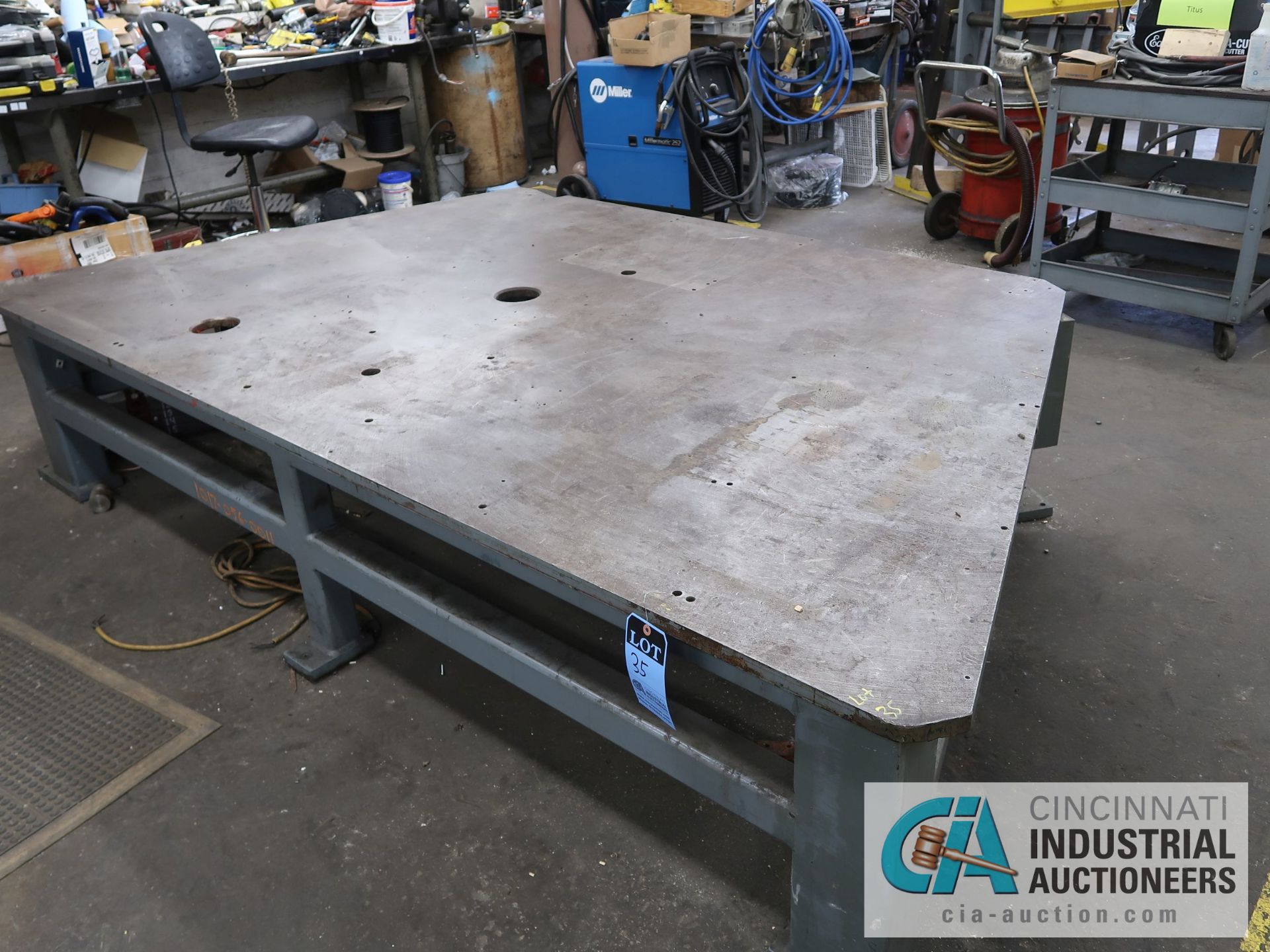 106" X 60" X 22" HEAVY DUTY STEEL WELDING TABLE