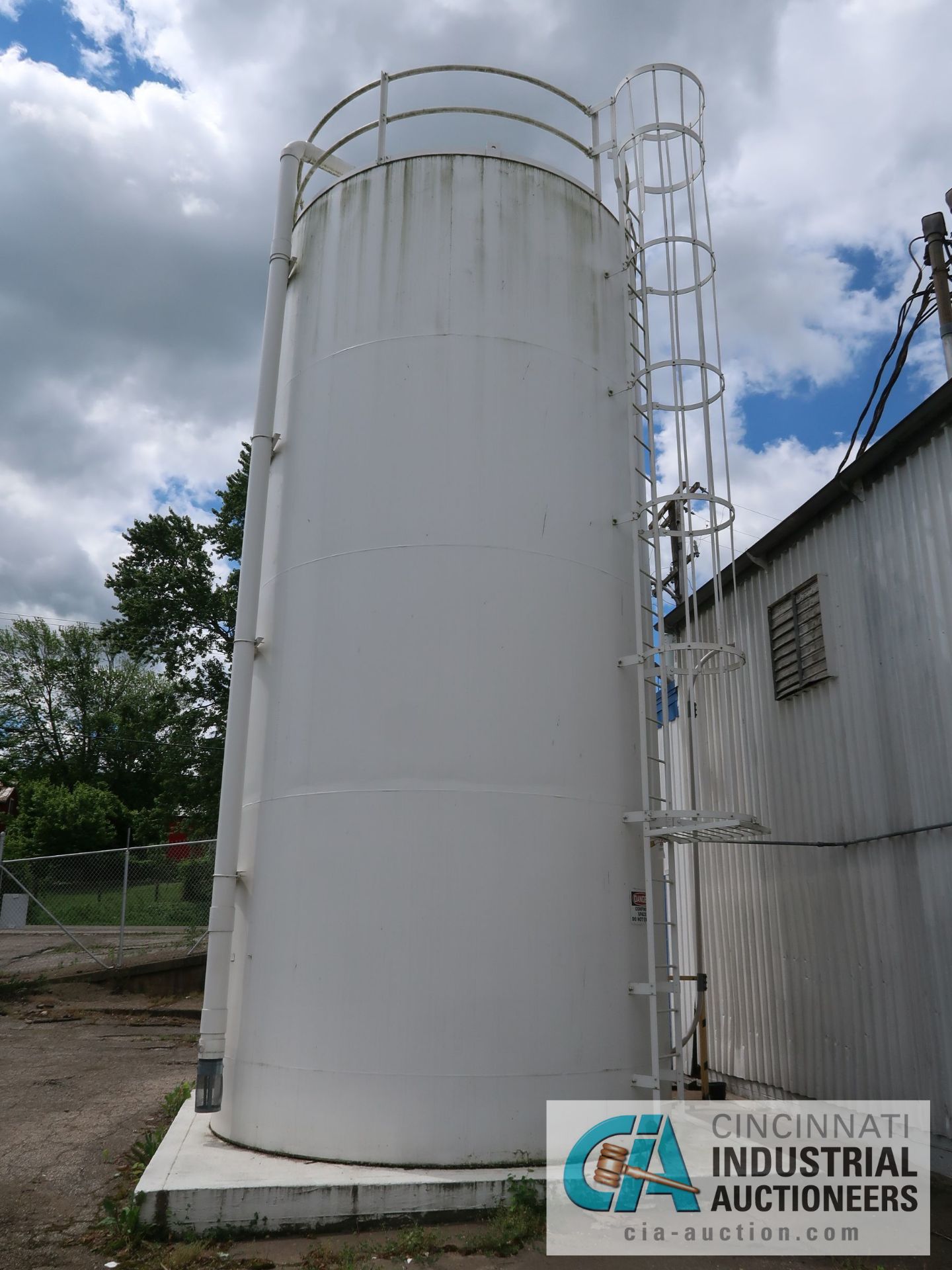 12' DIAMETER X 30' HIGH X 90,000 LB STEEL RESIN STORAGE SILO - Image 3 of 5