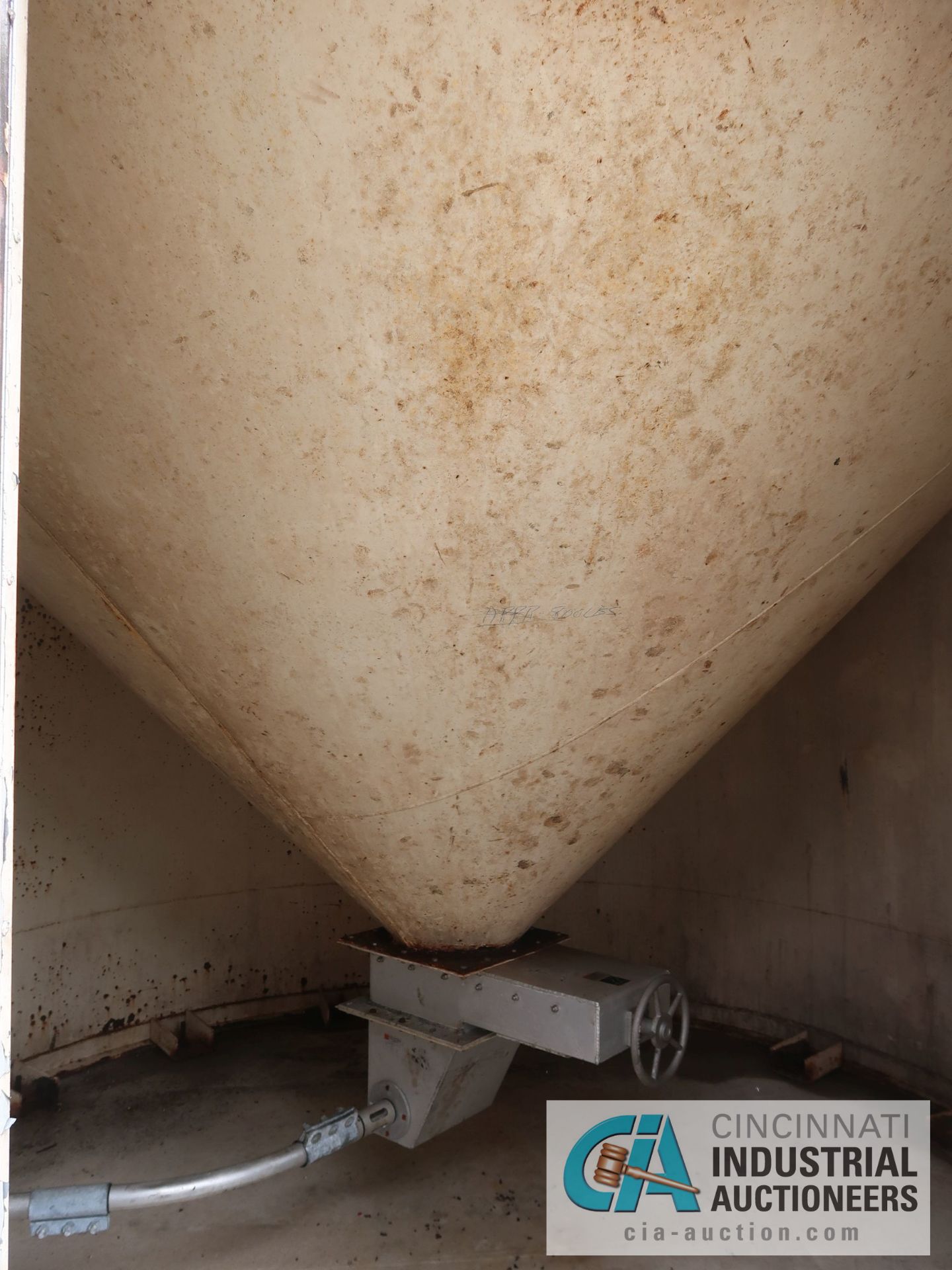 12' DIAMETER X 30' HIGH X 90,000 LB STEEL RESIN STORAGE SILO - Image 4 of 5