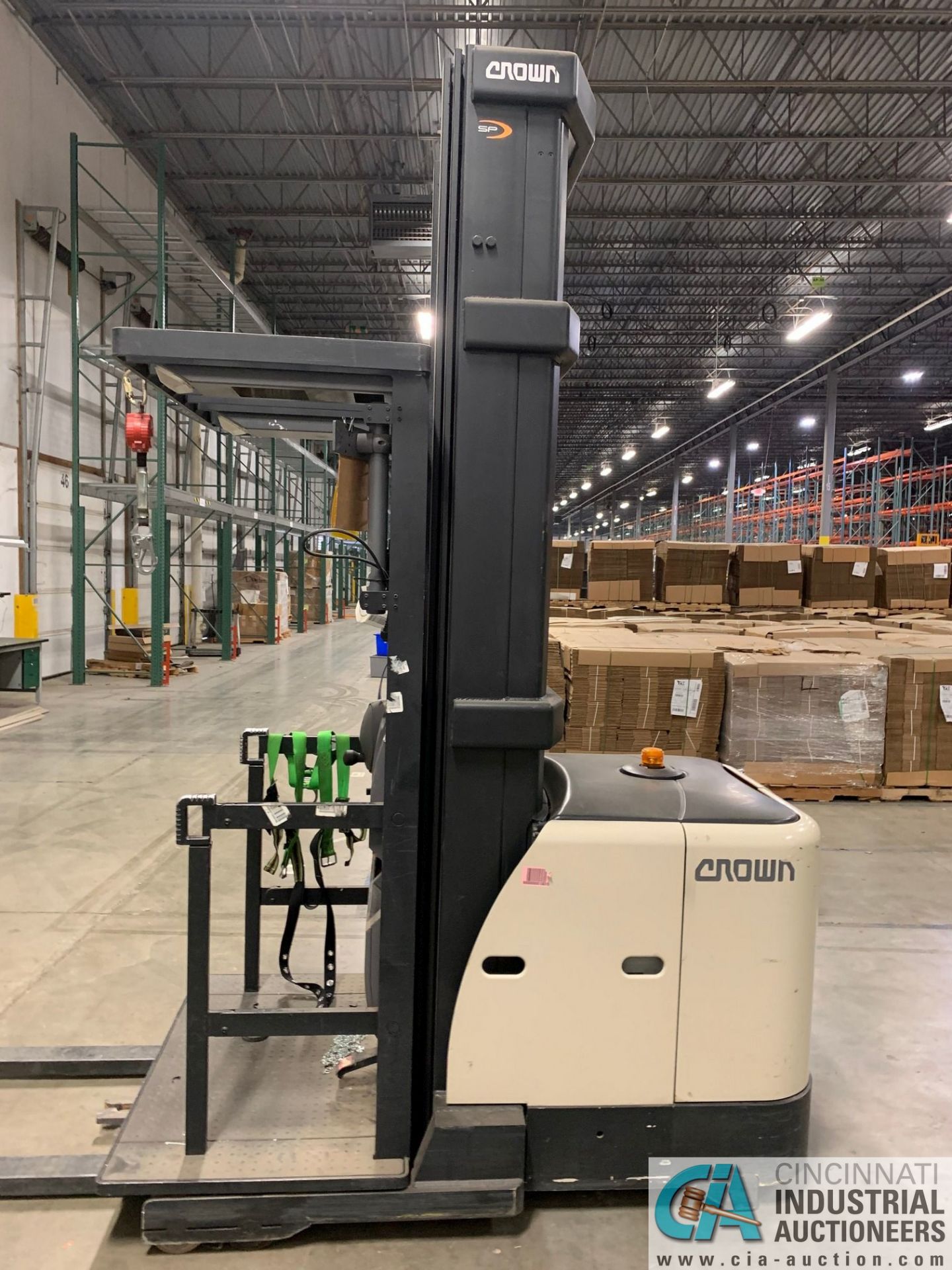 3,000 LB. CROWN MODEL SP-3520-30 ELECTRIC ORDER PICKER; S/N 1A34214, APPROX. 6,500 HOURS, 120" - Image 4 of 13