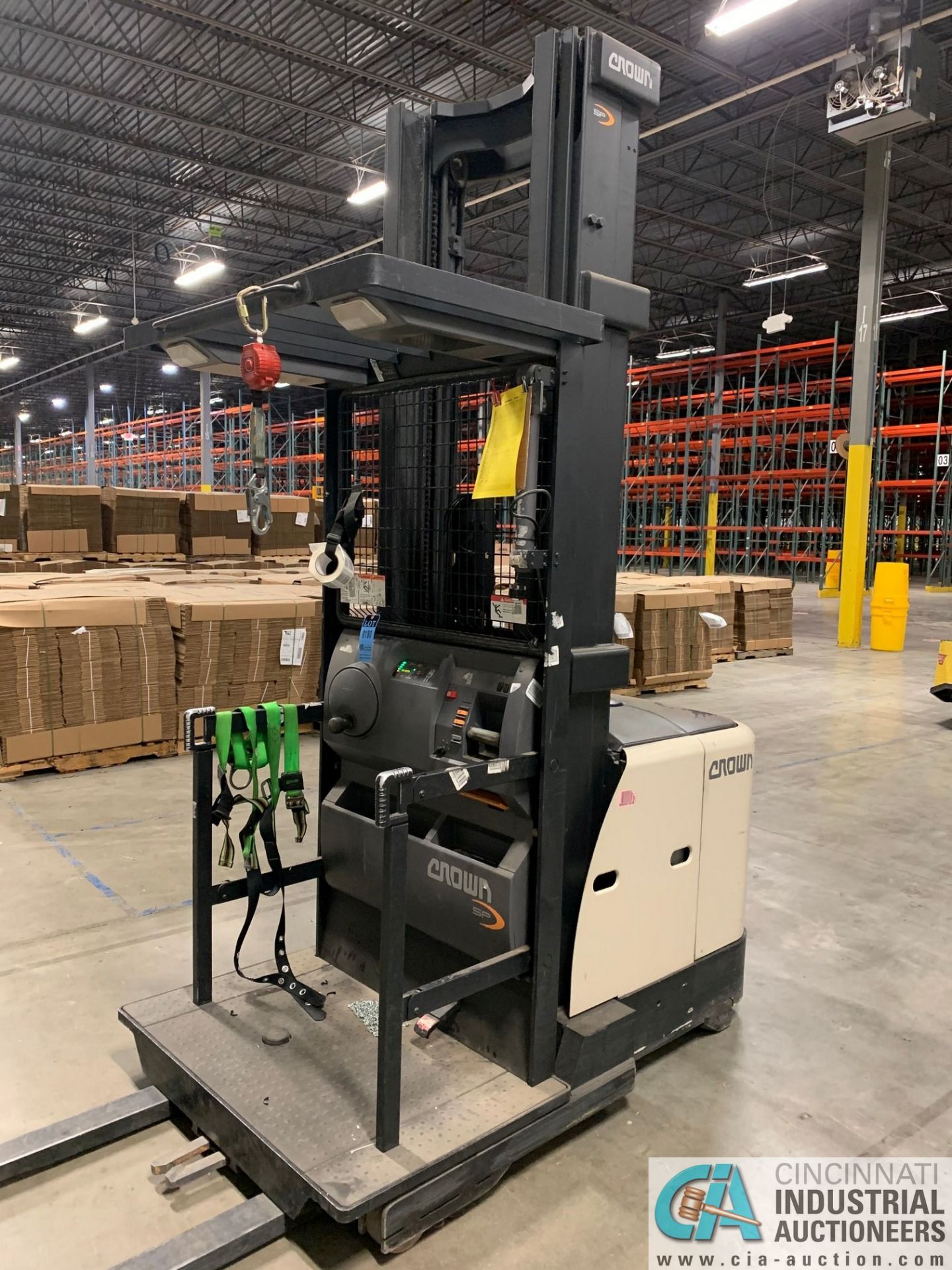 3,000 LB. CROWN MODEL SP-3520-30 ELECTRIC ORDER PICKER; S/N 1A34214, APPROX. 6,500 HOURS, 120" - Image 3 of 13