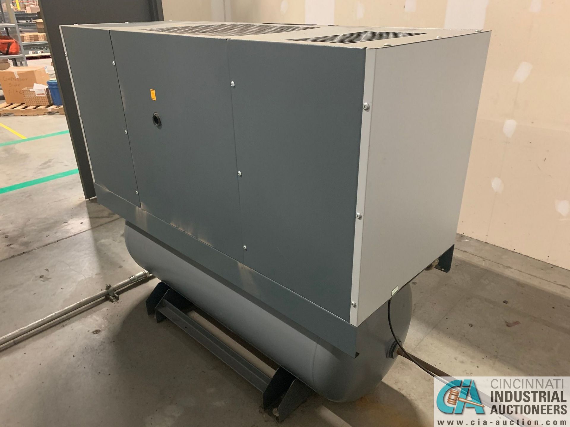 30 HP ATLAS COPCO MODEL GA22FF-A-125FM AIR COMPRESSOR WITH BUILT IN DRYER; S/N WUX585363, 18,574 RUN - Image 6 of 10