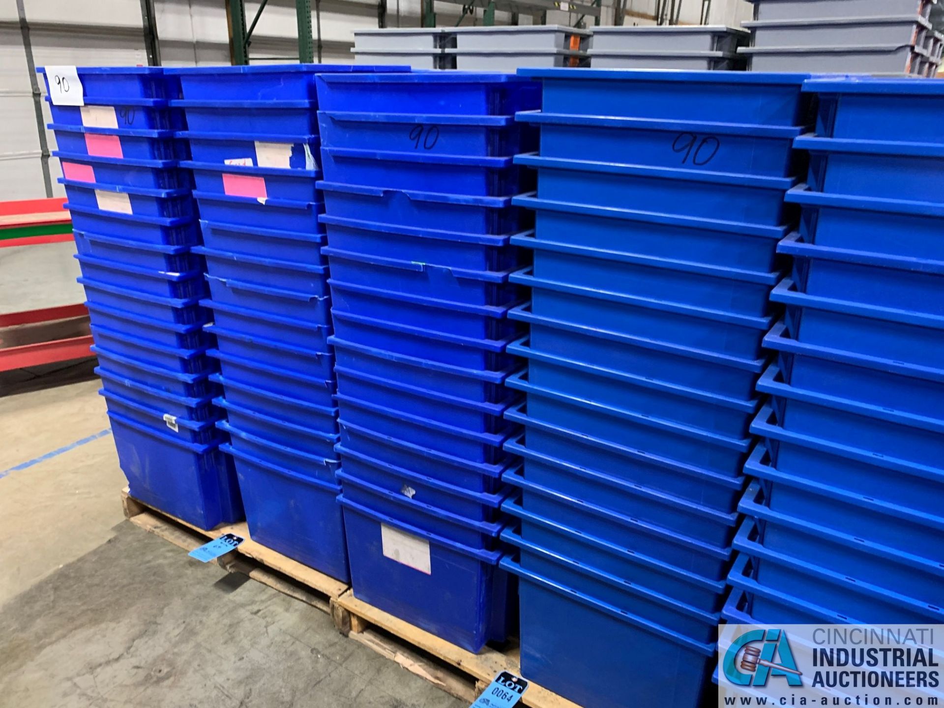 AKRO-MILS PRODUCT NO. 35-195 NEST AND STACK PLASTIC TOTES - (2) SKIDS