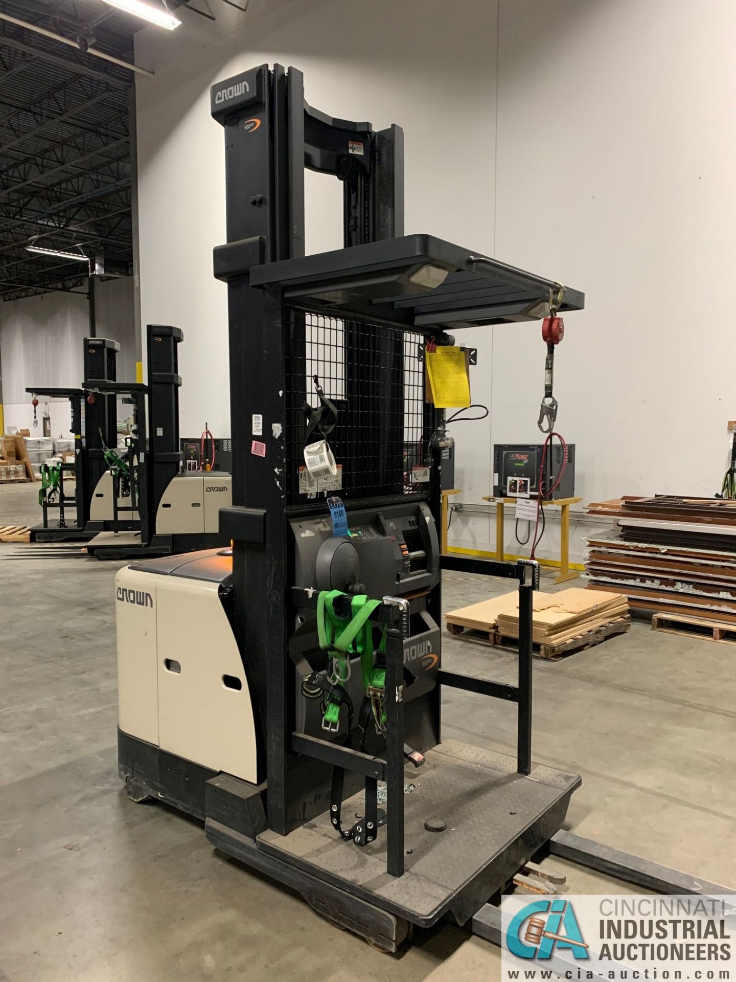 3,000 LB. CROWN MODEL SP-3520-30 ELECTRIC ORDER PICKER; S/N 1A34214, APPROX. 6,500 HOURS, 120"