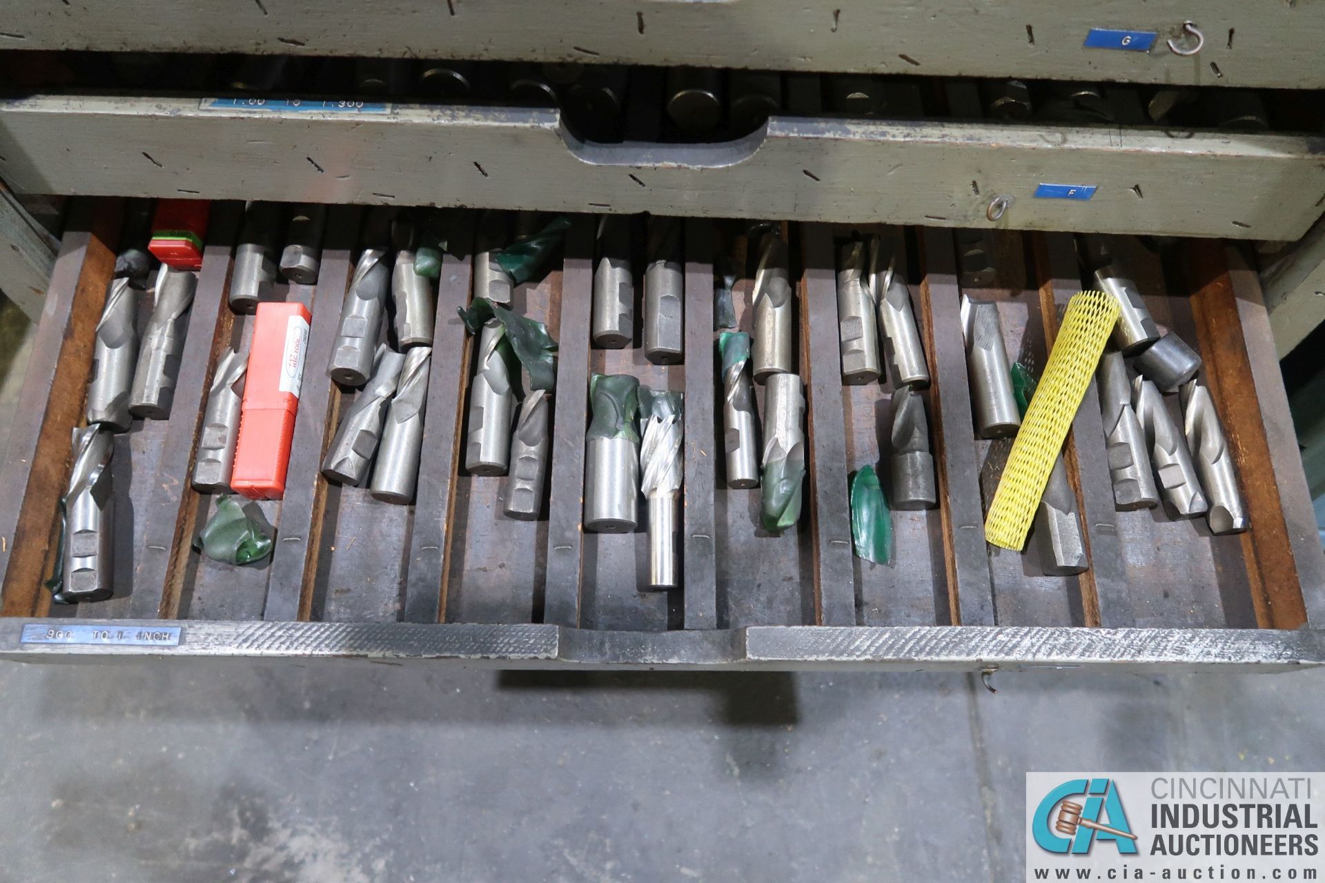 17-DRAWER WOOD VIDMAR STYLE TOOLING CABINET AND CONTENTS LOADED WITH CARBIDE AND STEEL END MILLS, - Image 13 of 17