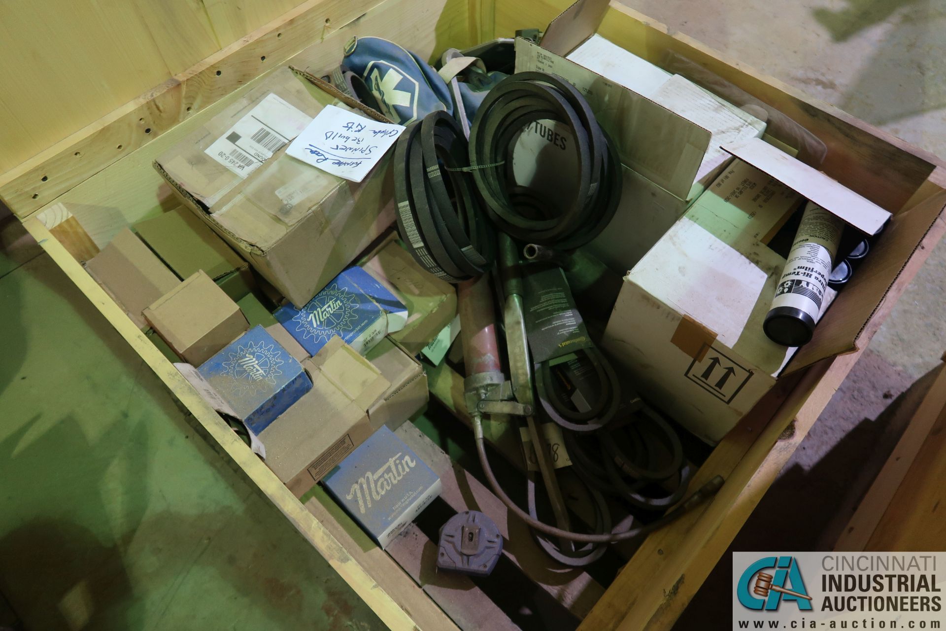 CRATE MISCELLANEOUS HIGH TEMP GREASE, GREASE GUN BELTS, BEARINGS AND CROWBARS