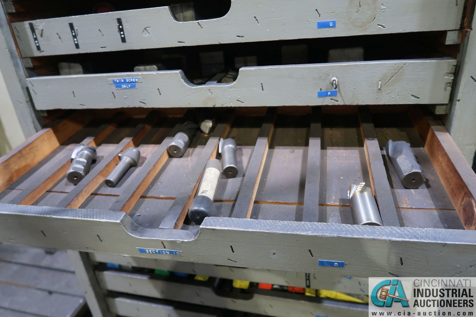 17-DRAWER WOOD VIDMAR STYLE TOOLING CABINET AND CONTENTS LOADED WITH CARBIDE AND STEEL END MILLS, - Image 4 of 17