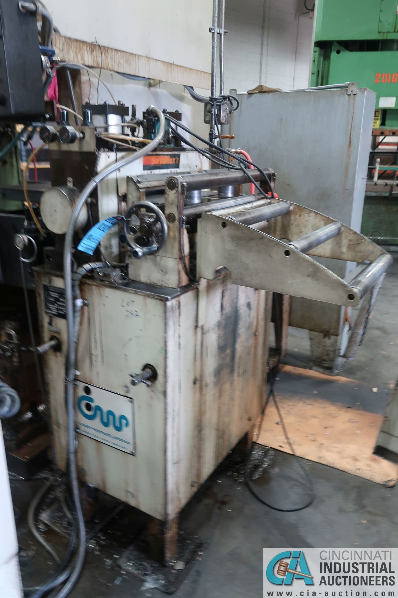 **18" CWP MODEL SMX18 SERVO FEEDER; S/N 061776B **SUBJECT TO OVERALL BID AT LOT 286**