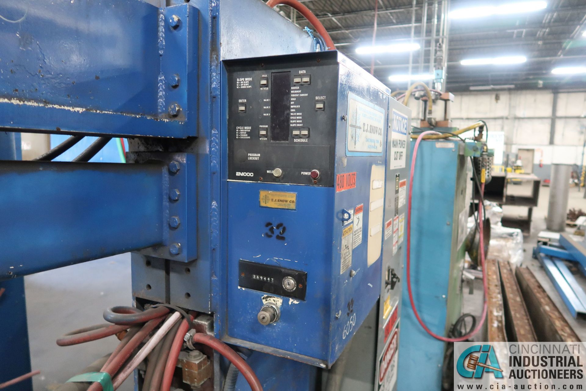 32" THROAT SPOT WELDER W/ EN1000 CONTROLS - Image 4 of 7