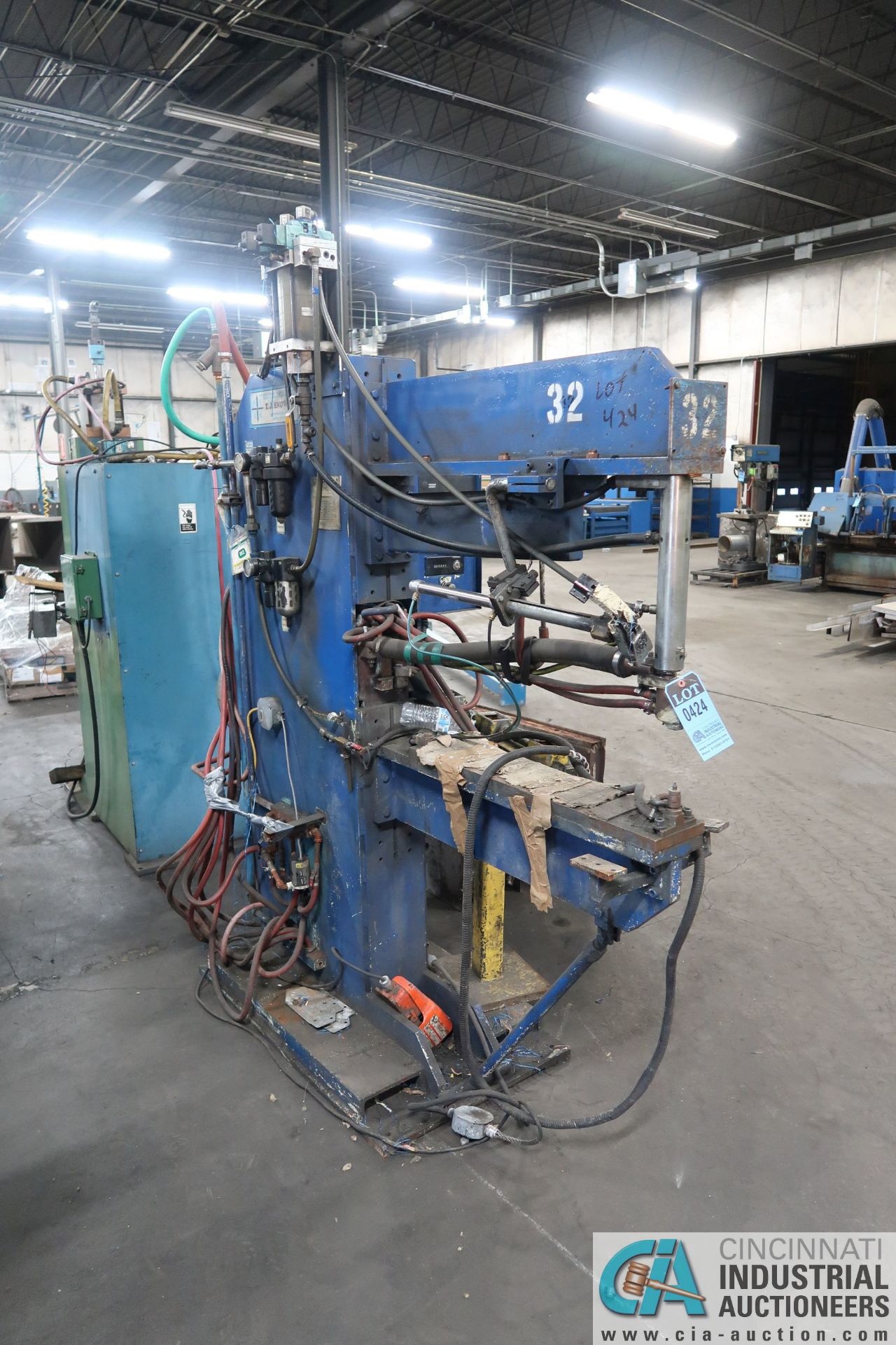 32" THROAT SPOT WELDER W/ EN1000 CONTROLS