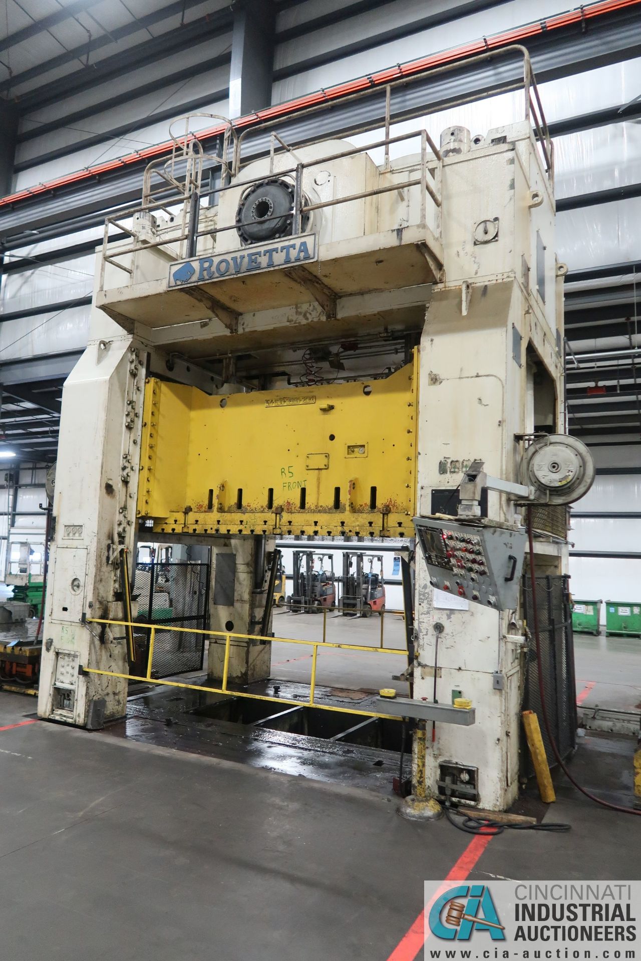 **630 TON ROVETTA S4-600-3350-2100 FOUR-POST SLIDING BOLSTER SS PRESS*Subject to Overall Bid 386A** - Image 2 of 12