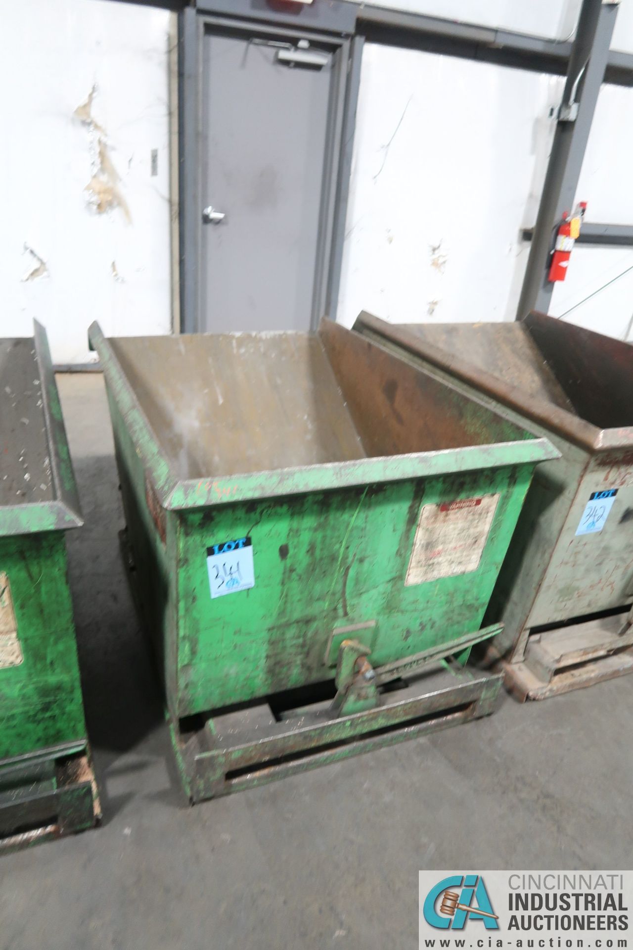 3/4 CU. YARD SELF DUMPING HOPPER