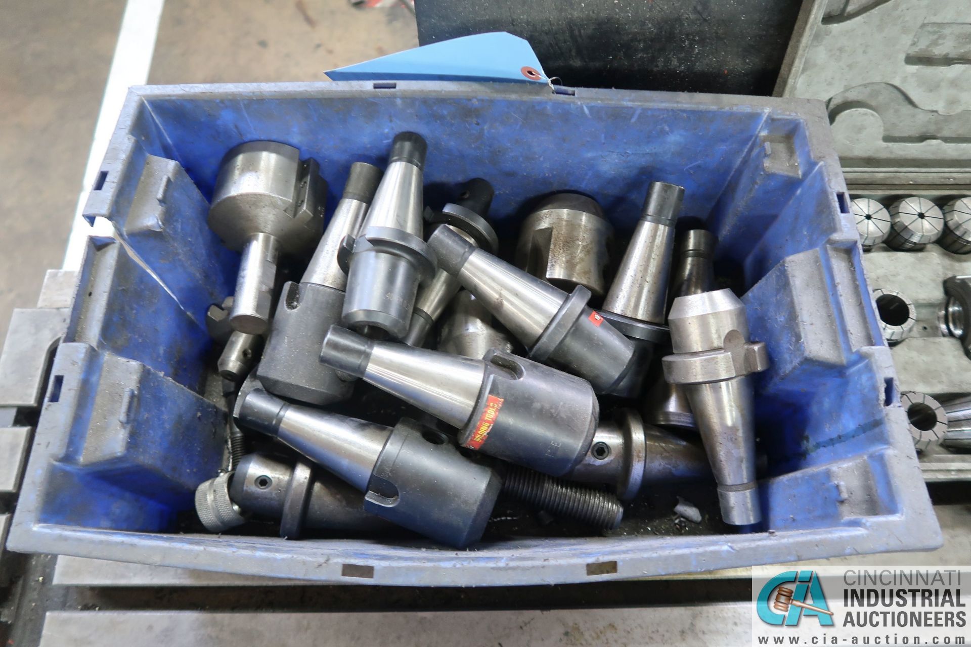 (LOT) FLEX COLLET SET & (17) TOOLHOLDERS