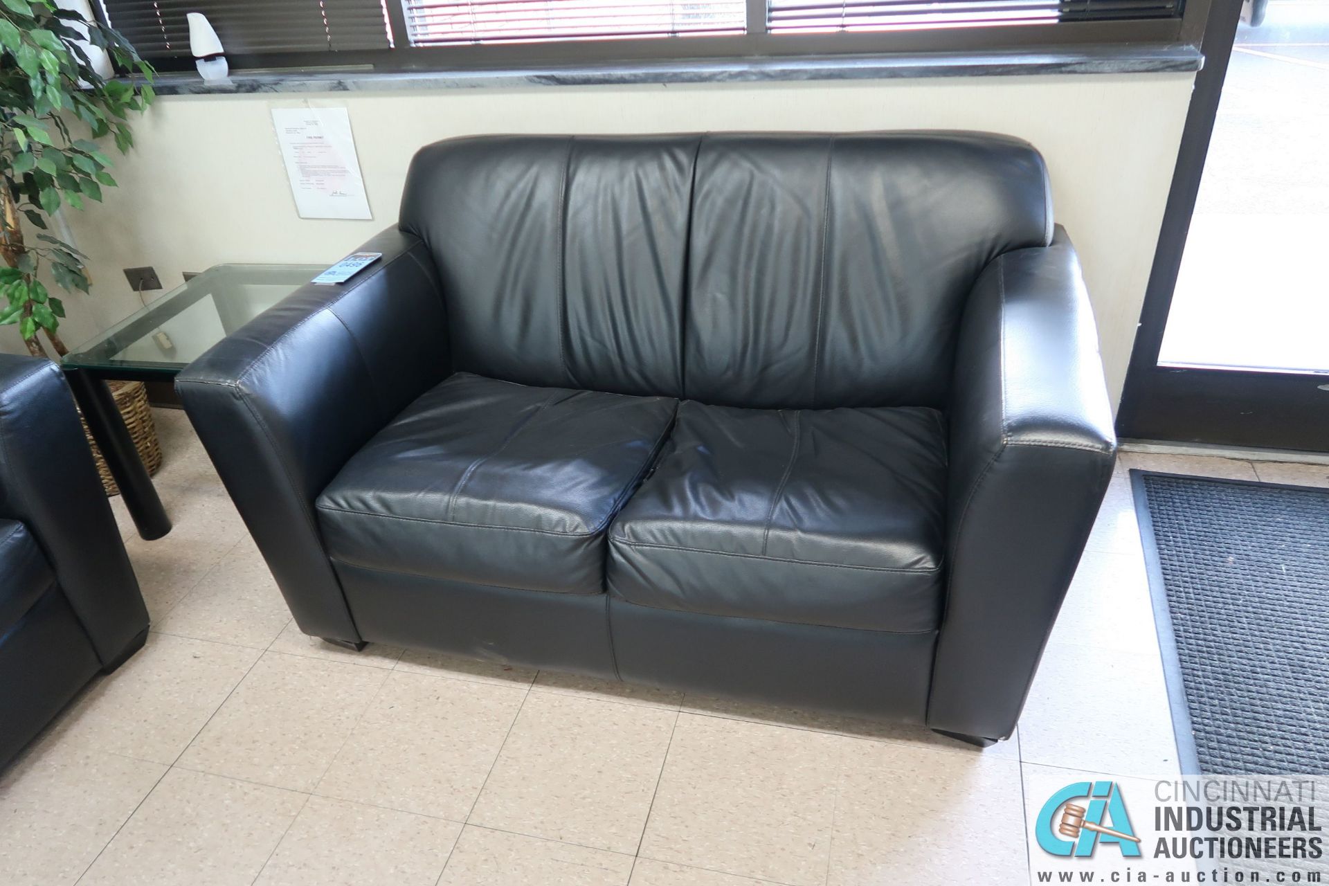 (LOT) LOBBY FURNITURE INCLUDING LEATHER LOVE SEAT, (2) LEATHER CHAIRS, TABLE & PLANTER - Image 2 of 4