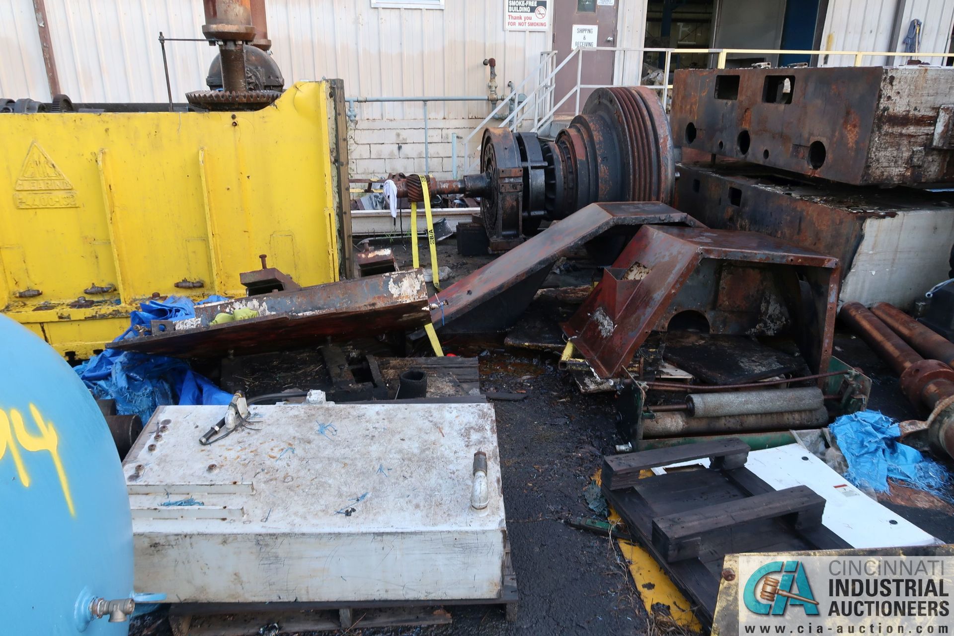 1,500 TON CLEARING SSDC PRESS (DISASSEMBLED) *NOTE: CROWN ASSEMBLY INSIDE & SEE PHOTOS OF BALANCE OF - Image 7 of 12