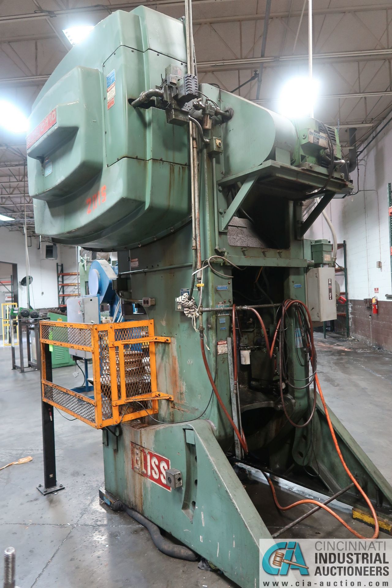 110 TON BLISS MODEL C-110 OBI PRESS; S/N H-71184, 8" STROKE, 17" SHUT HEIGHT, 4" ADJ., 40 SPM, 27" X - Image 4 of 13