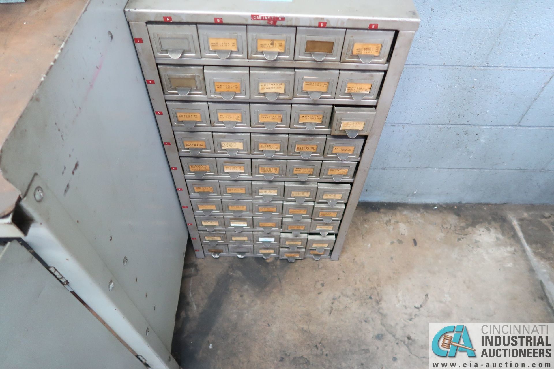 (LOT) TWO-DOOR CABINET W/ ABRASIVES & 50-COMPARTMENT CABINET W/ PUNCHES - Image 7 of 17