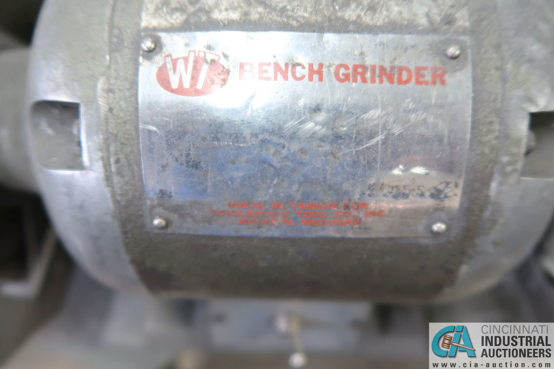 (LOT) (2) D.E. BENCH GRINDERS, 2" BELT SANDER & TABLE - Image 5 of 8