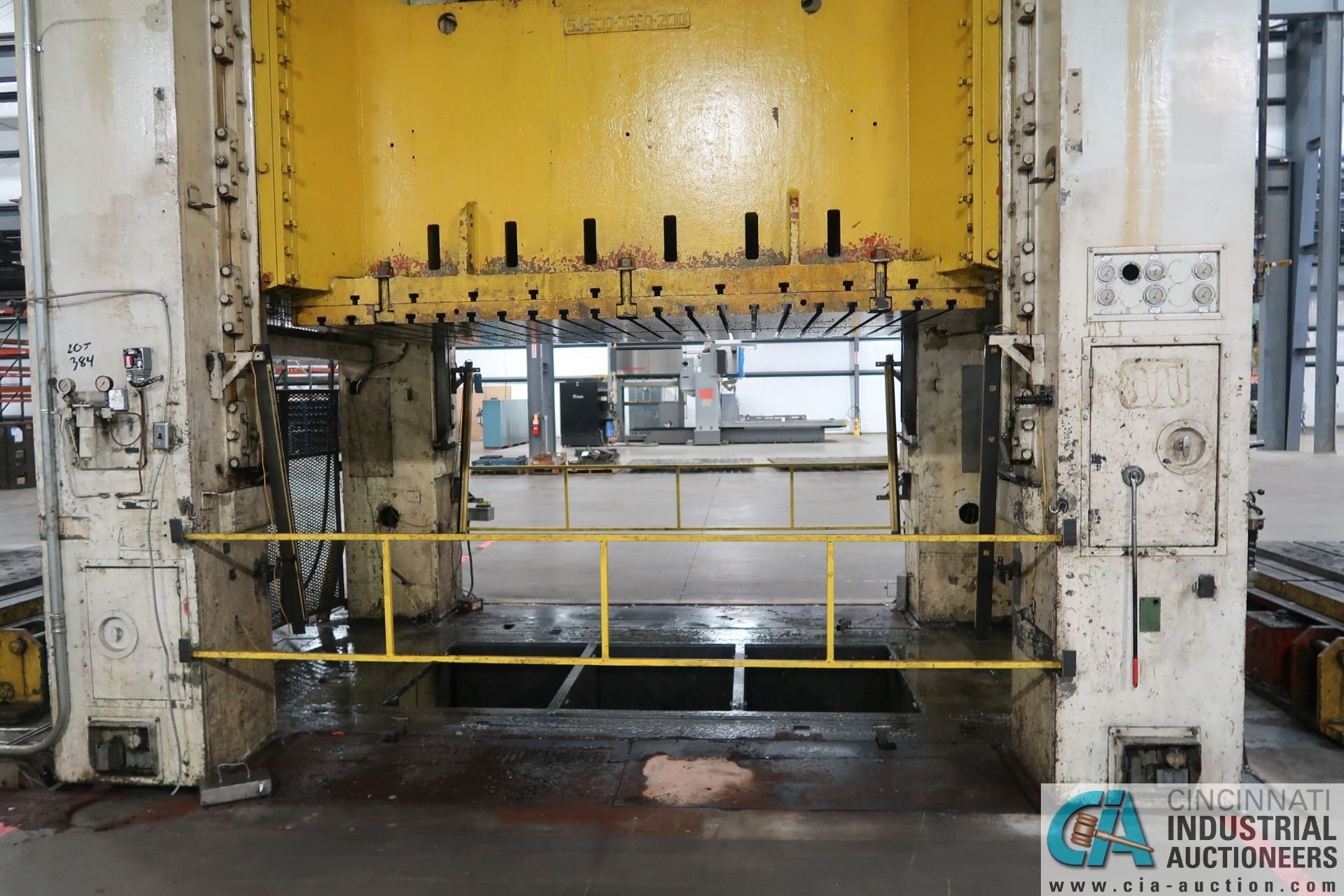 **630 TON ROVETTA S4-600-3350-2100 FOUR-POST SLIDING BOLSTER SS PRESS*Subject to Overall Bid 386A** - Image 11 of 12