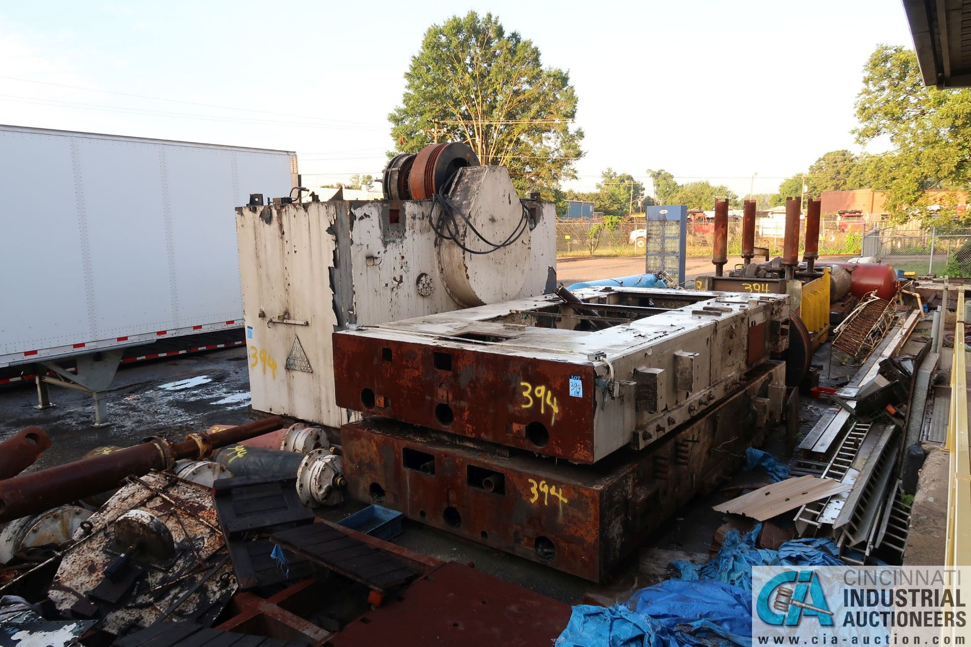 1,500 TON CLEARING SSDC PRESS (DISASSEMBLED) *NOTE: CROWN ASSEMBLY INSIDE & SEE PHOTOS OF BALANCE OF - Image 10 of 12