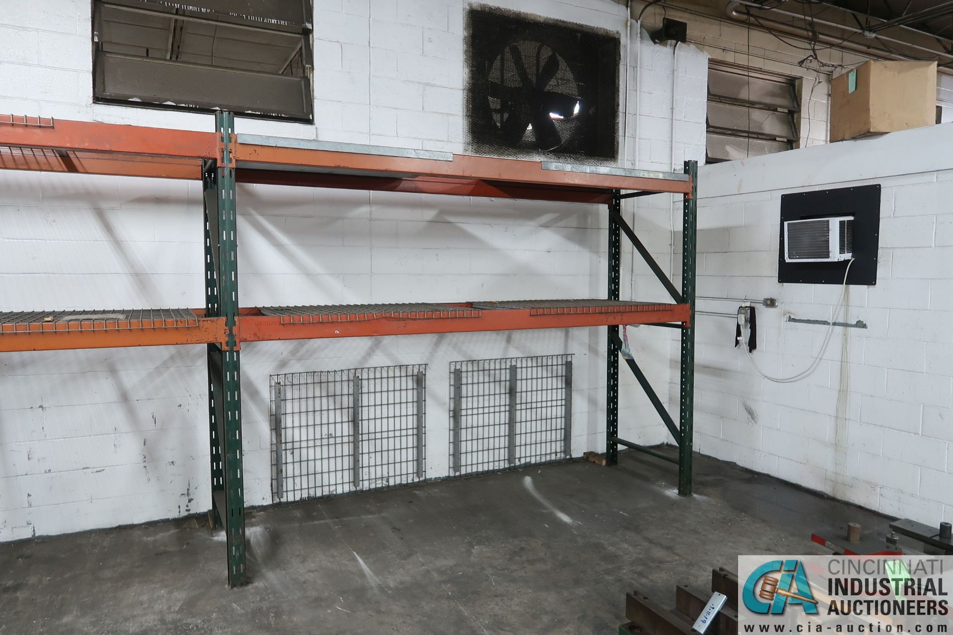 SECTIONS 32"/36" X 120" X 10' PALLET RACK W/ WIRE DECKING - Image 6 of 6