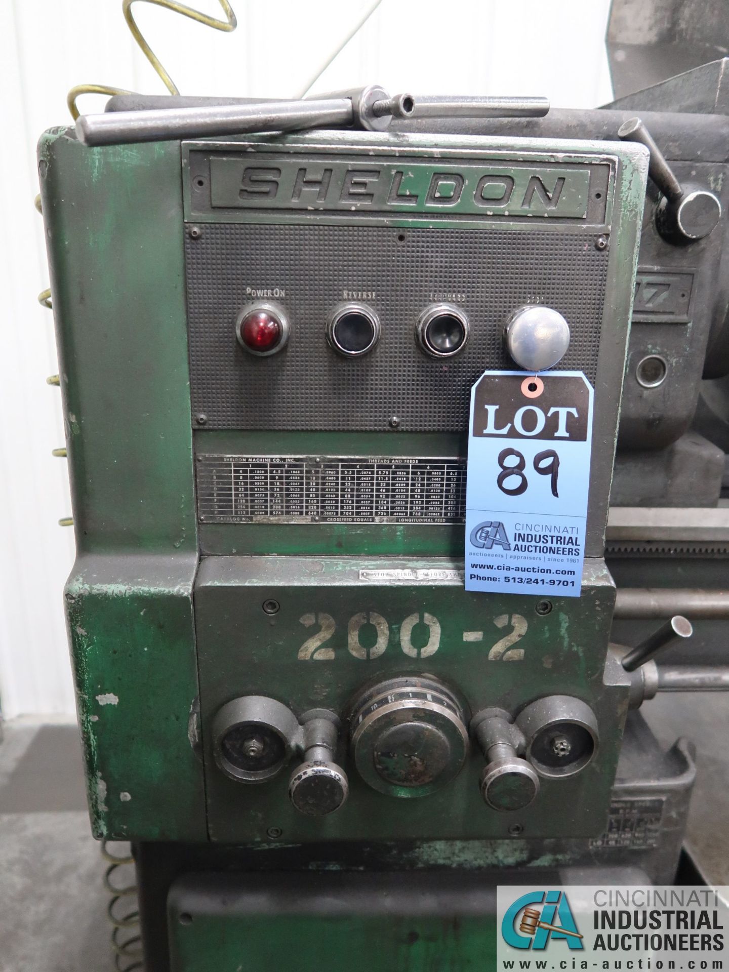 17" X 40" SHELDON GEARED HEAD ENGINE TOOLROOM LATHE; S/N 30298 - Image 6 of 9