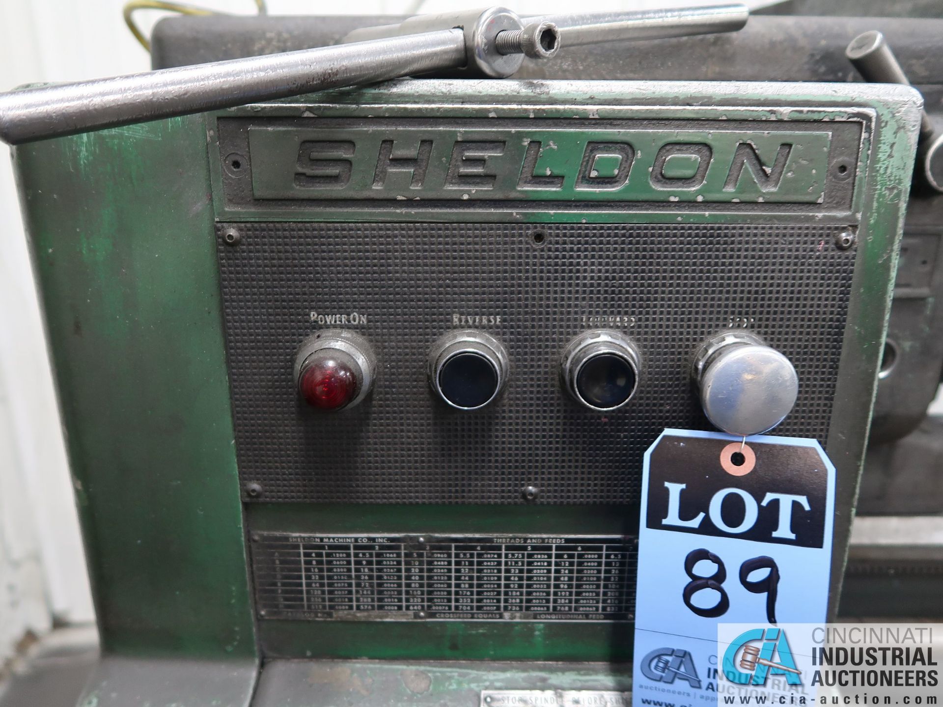 17" X 40" SHELDON GEARED HEAD ENGINE TOOLROOM LATHE; S/N 30298 - Image 7 of 9