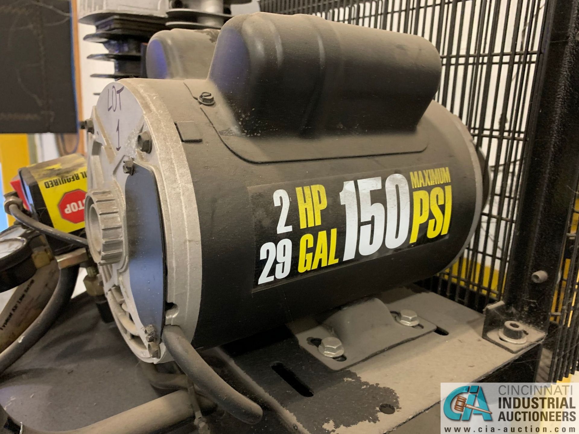 2-HP CENTRAL PNEUMATIC ITEM 61489 AIR COMPRESSOR; S/N 02957, 29-GALLON TANK, 150 MAX PSI (2015) ( - Image 5 of 7