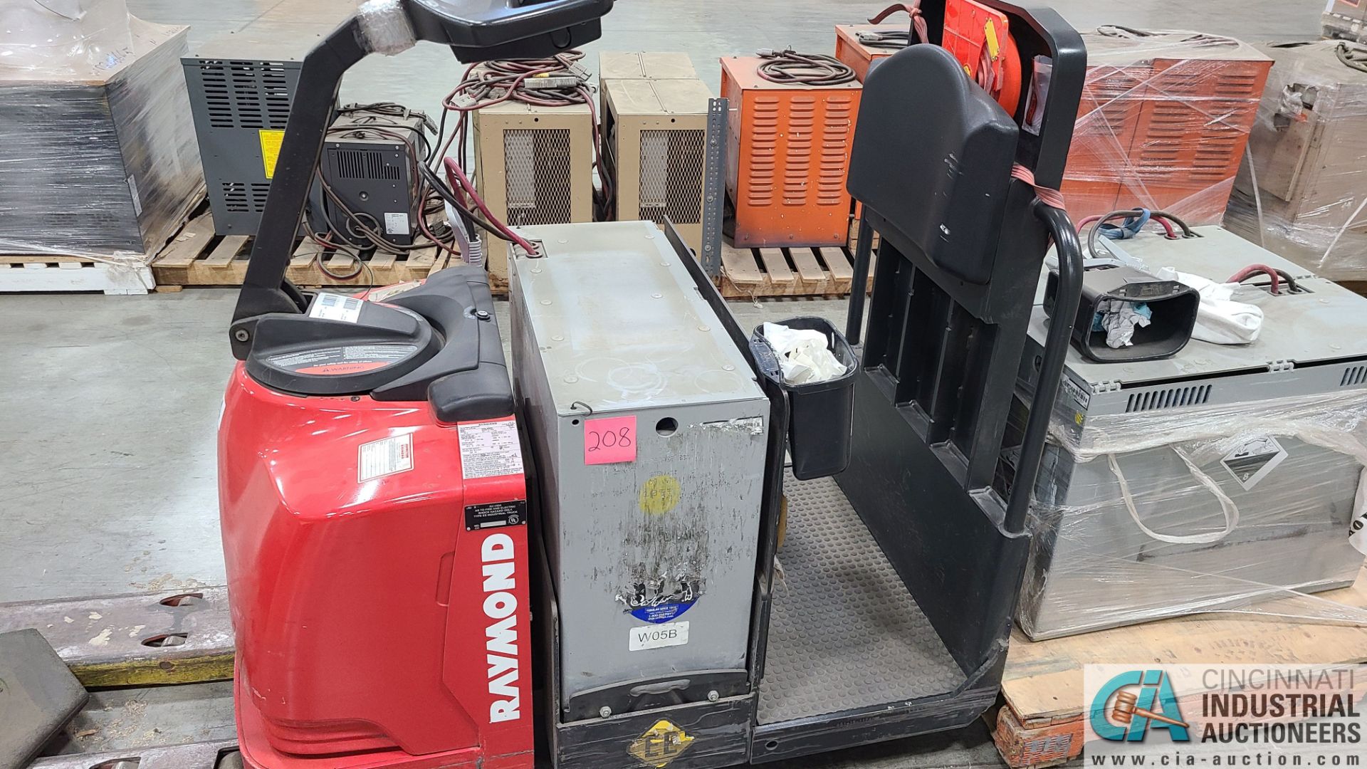 RAYMOND MODEL 8510 ELECTRIC PALLET TRUCK; S/N 851-15-11740, W/ BATTERY, HOURS N/A (NEW 2015) (2570