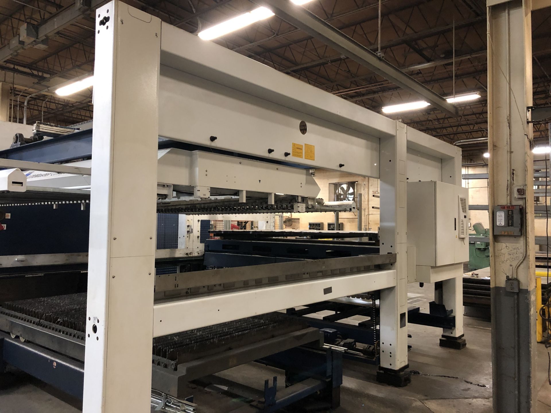 **TRUMPF LIFT-MASTER COMPACT SHEET LOADING SYSTEM W/ (6) 60" X 120" PALLETS **SUBJECT TO OVERALL BID - Image 6 of 6