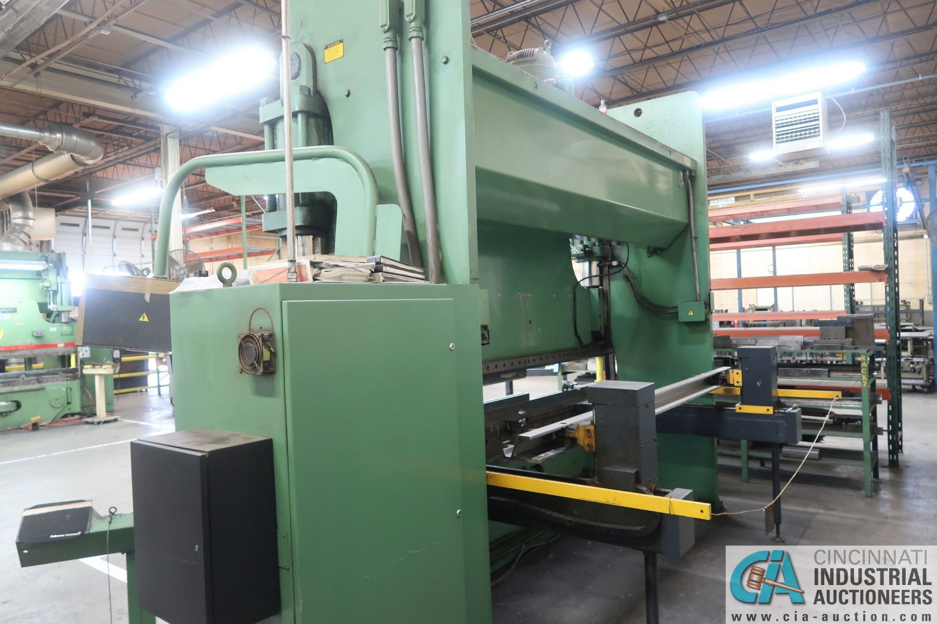 230 TON X 12' CINCINNATI 230AFX10FT AUTOFORM THREE-AXIS PRESS BRAKE W/ CROWNING; S/N 49647, 16" - Image 4 of 14