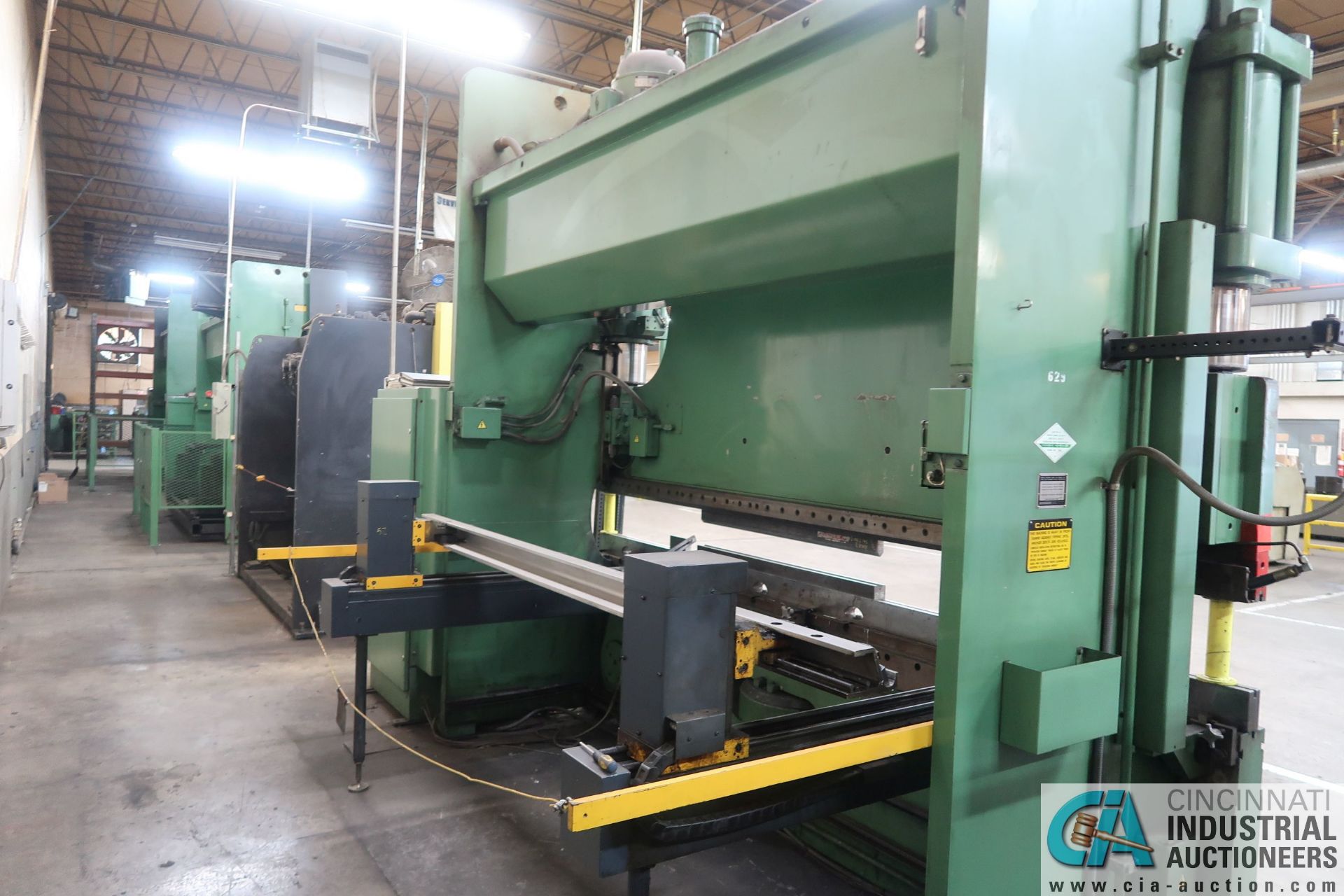 230 TON X 12' CINCINNATI 230AFX10FT AUTOFORM THREE-AXIS PRESS BRAKE W/ CROWNING; S/N 49647, 16" - Image 5 of 14