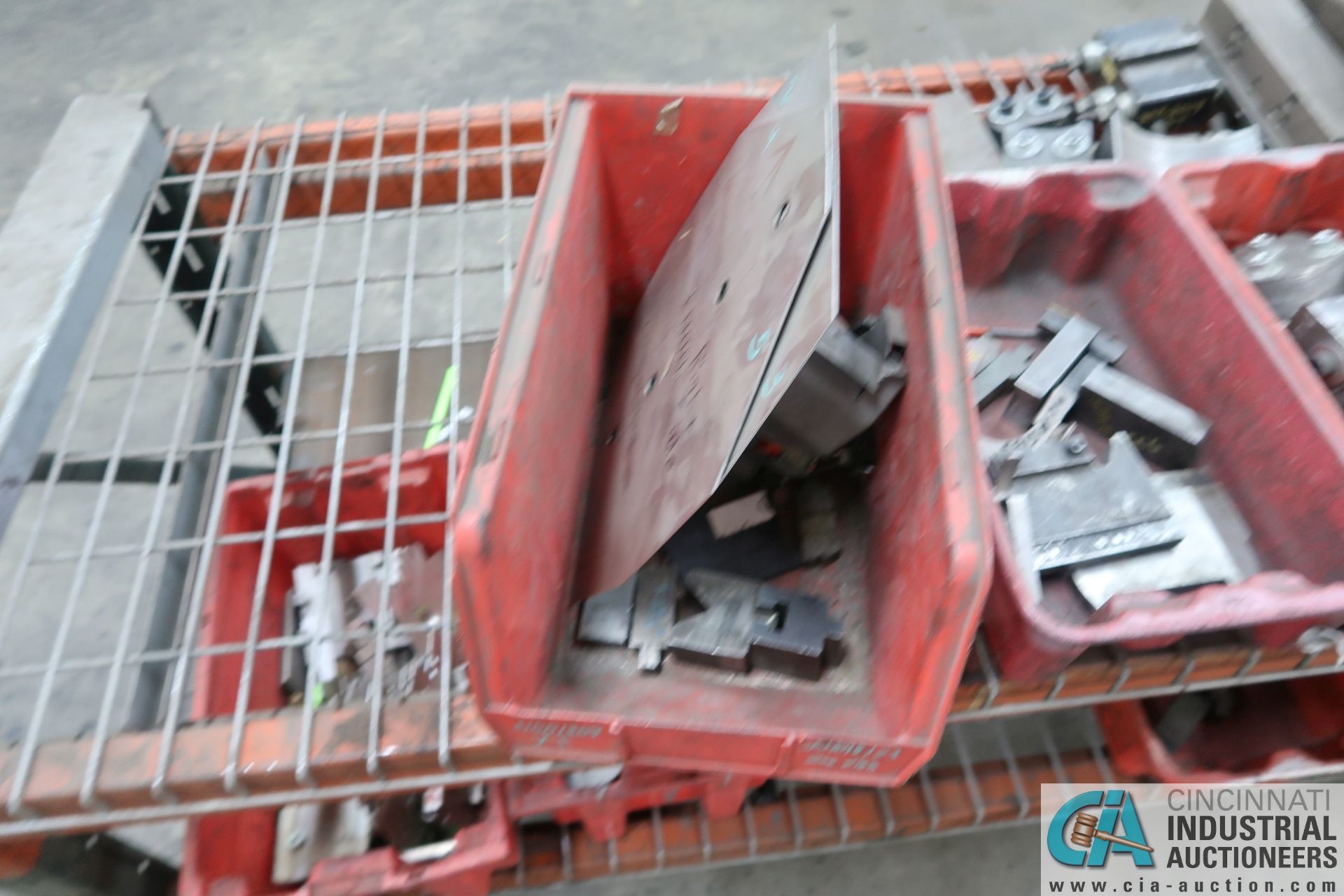 (LOT) MISC. PRESS BRAKE DIES, PUNCHES & TOOLING - Image 4 of 7