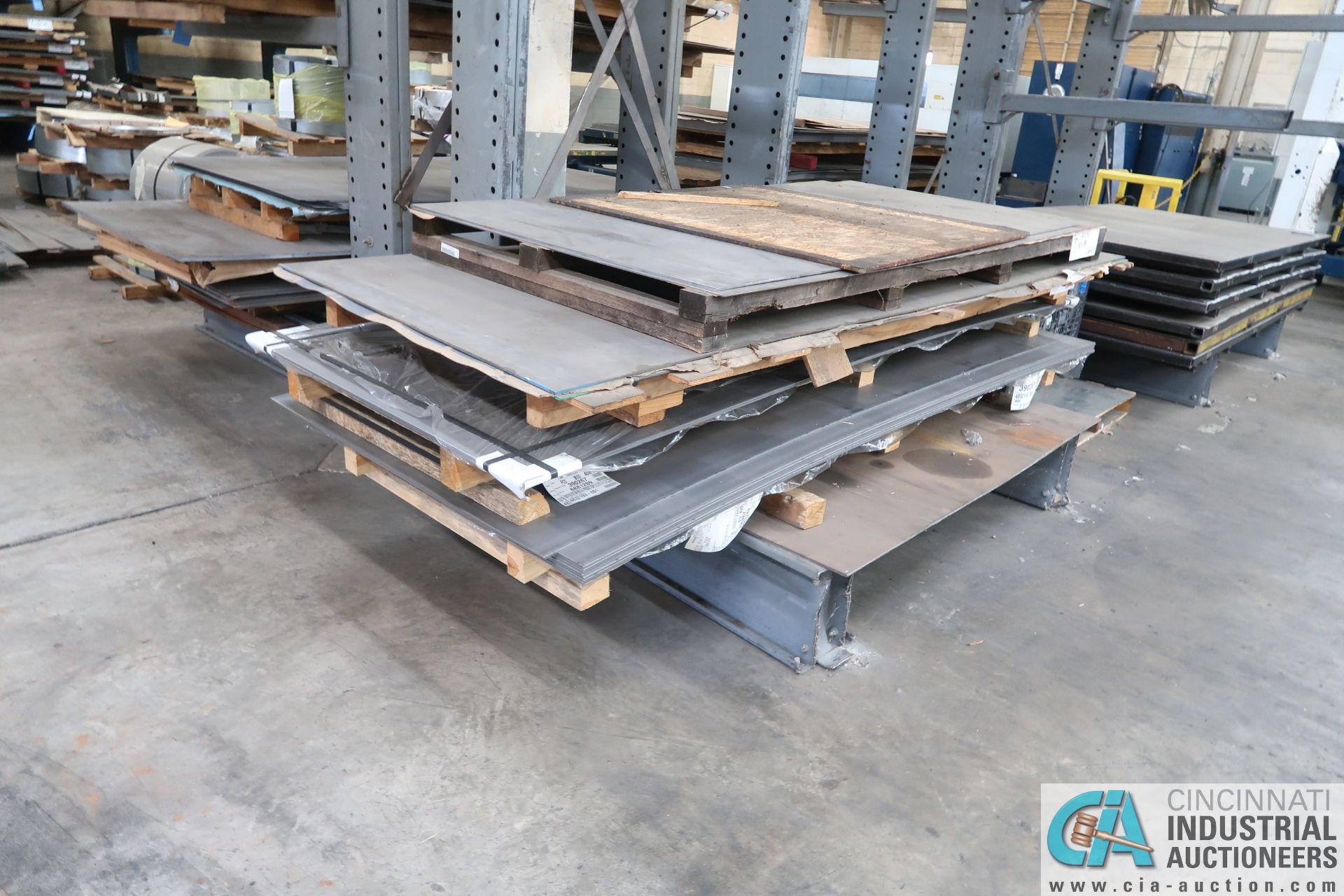 (LOT) VARIOUS SIZE ANG GAUGE SHEET STEEL STOCK, APPROX. 565 SHEETS **See last photos for an update - Image 3 of 14
