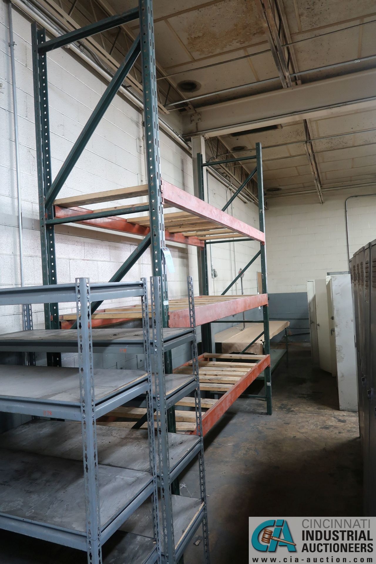 SECTIONS 120" X 36" X 144" ADJUSTABLE BEAM PALLET RACK