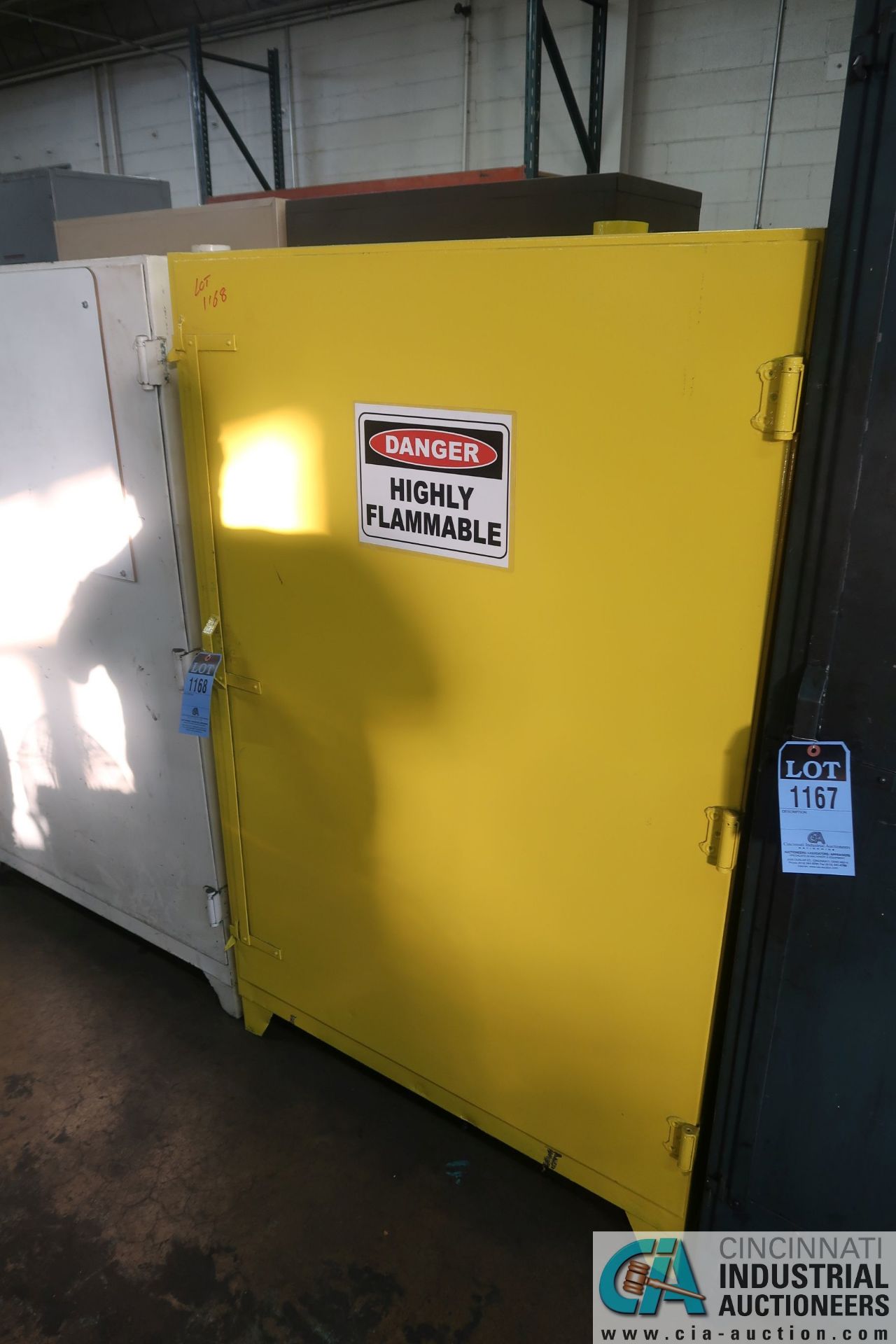 42" X 28" X 65" HEAVY DUTY STEEL FLAMMABLE CABINET