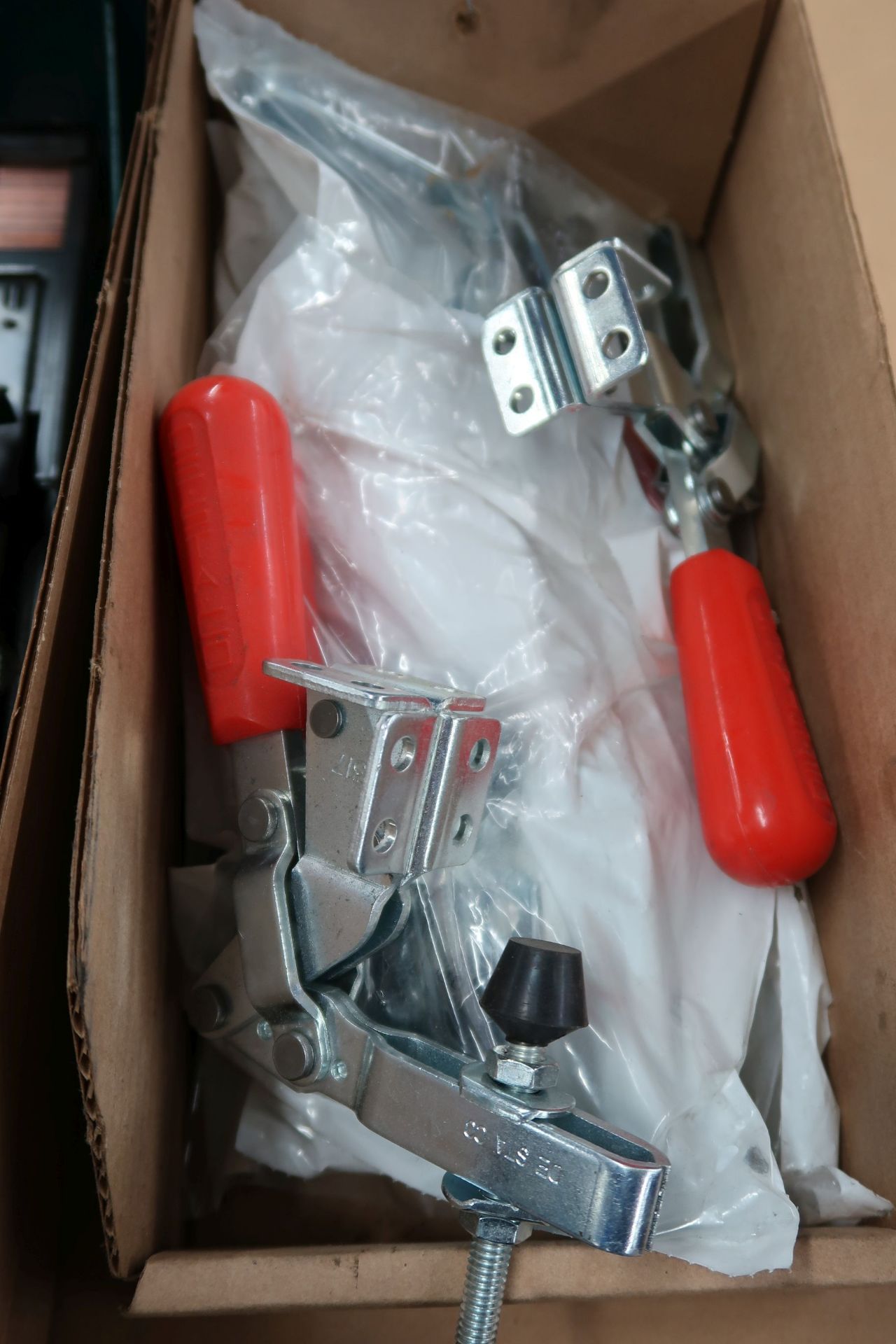 (LOT) DE-STA-CO TOGGLE CLAMPS