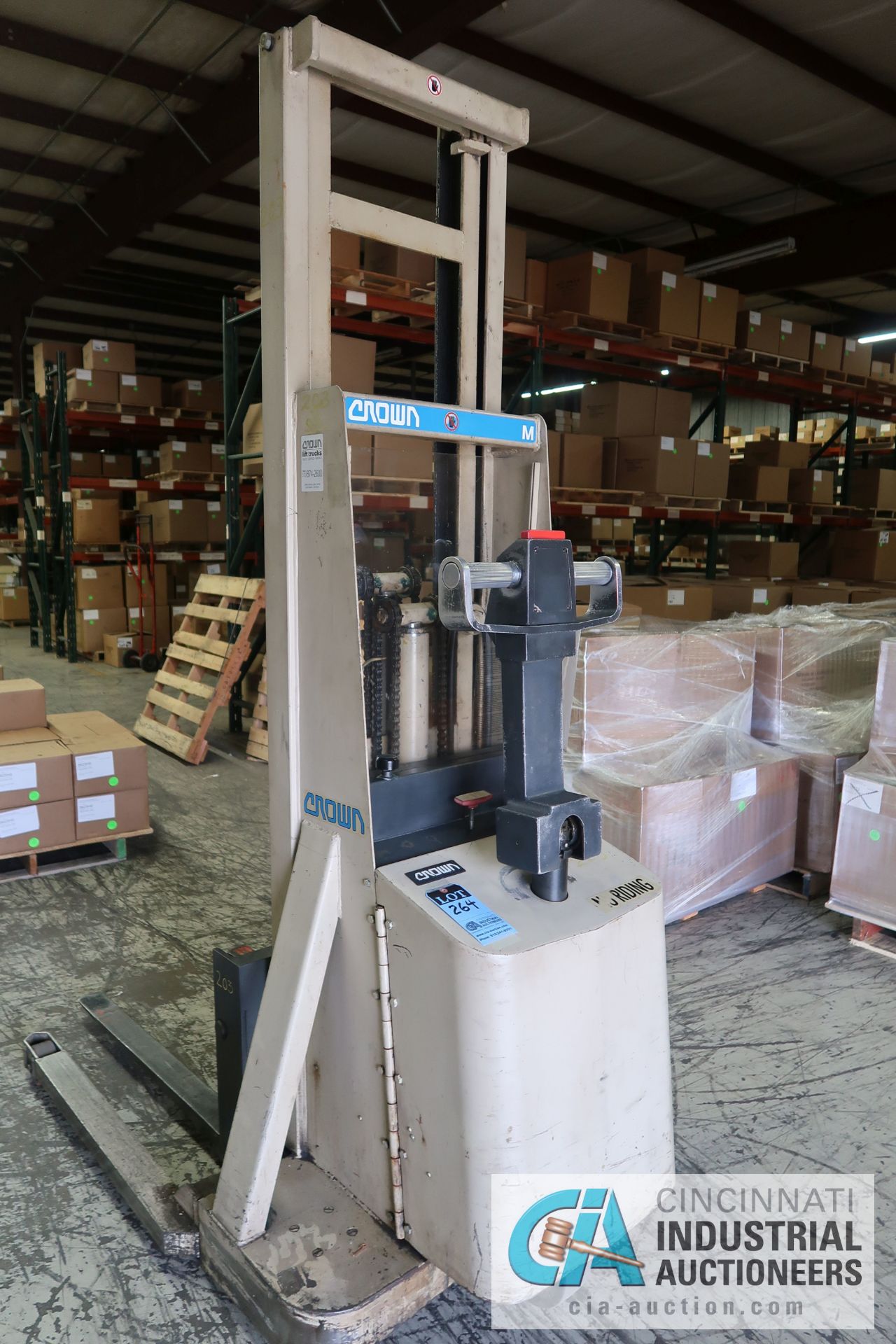 2,000 LB. CAPACITY CROWN MODEL 20MT ELECTRIC WALK BEHIND ELECTRIC STACKER; S/N 31691, 24 VOLT, - Image 3 of 5