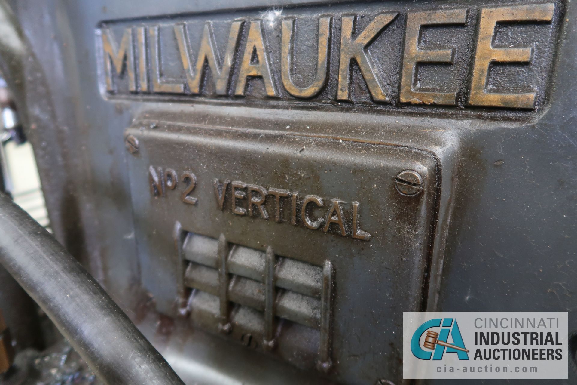 MILWAUKEE MODEL K VERTICAL MILLING MACHINE; S/N 16-3668 - Image 8 of 13